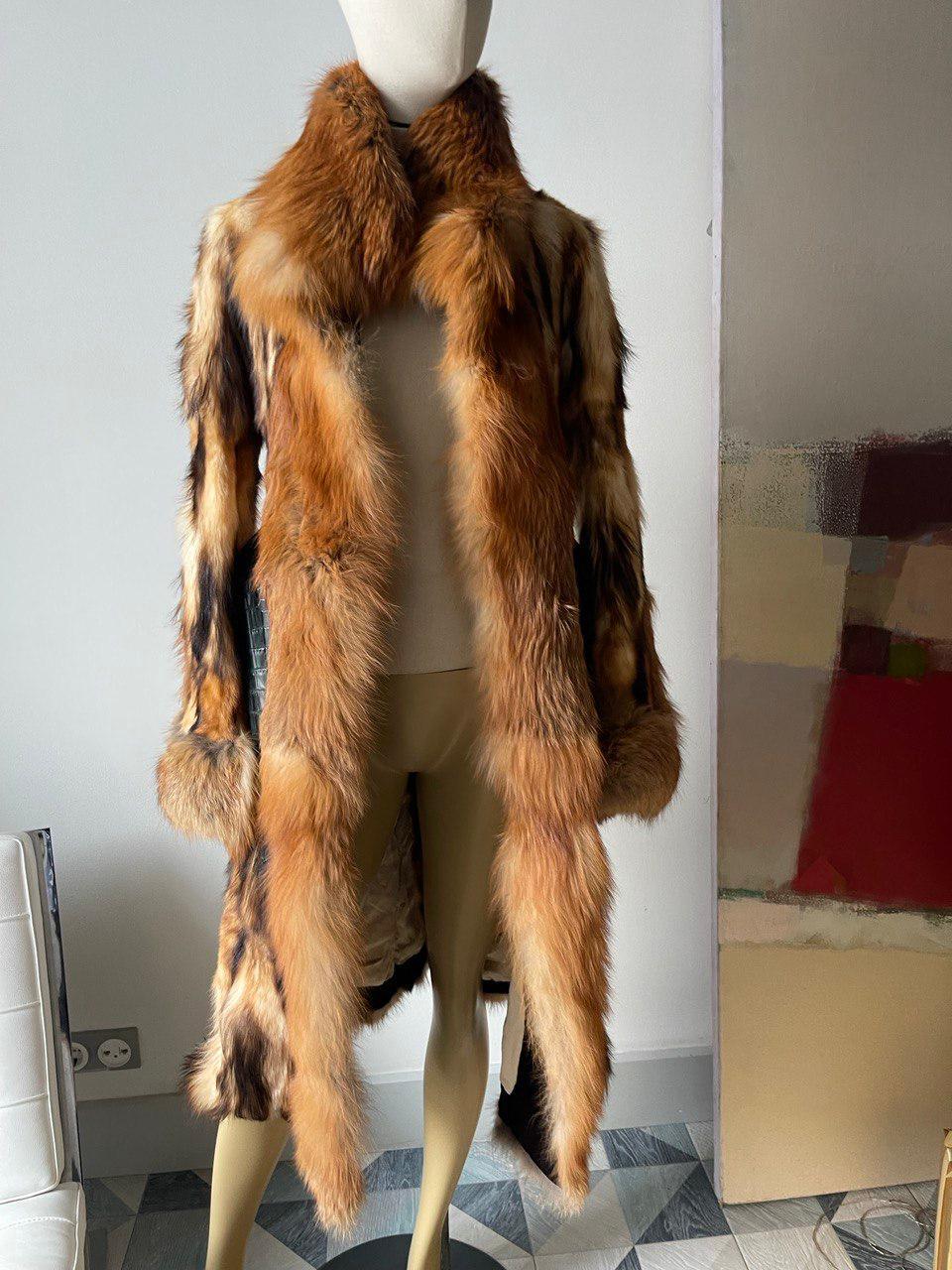 Dolce & Gabbana vintage fur coat For Sale 9