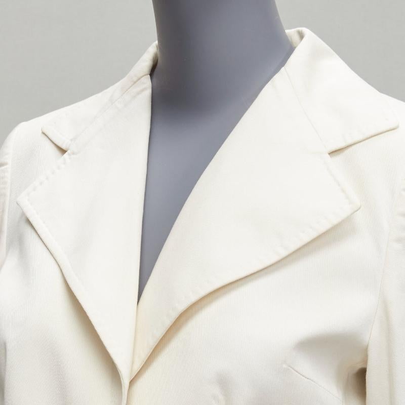 DOLCE GABBANA Vintage ivory cotton blend wide collar blazer IT42 M
Reference: GIYG/A00350
Brand: Dolce Gabbana
Designer: Domenico Dolce and Stefano Gabbana
Material: Cotton, Blend
Color: Cream
Pattern: Solid
Closure: Button
Lining: Multicolour