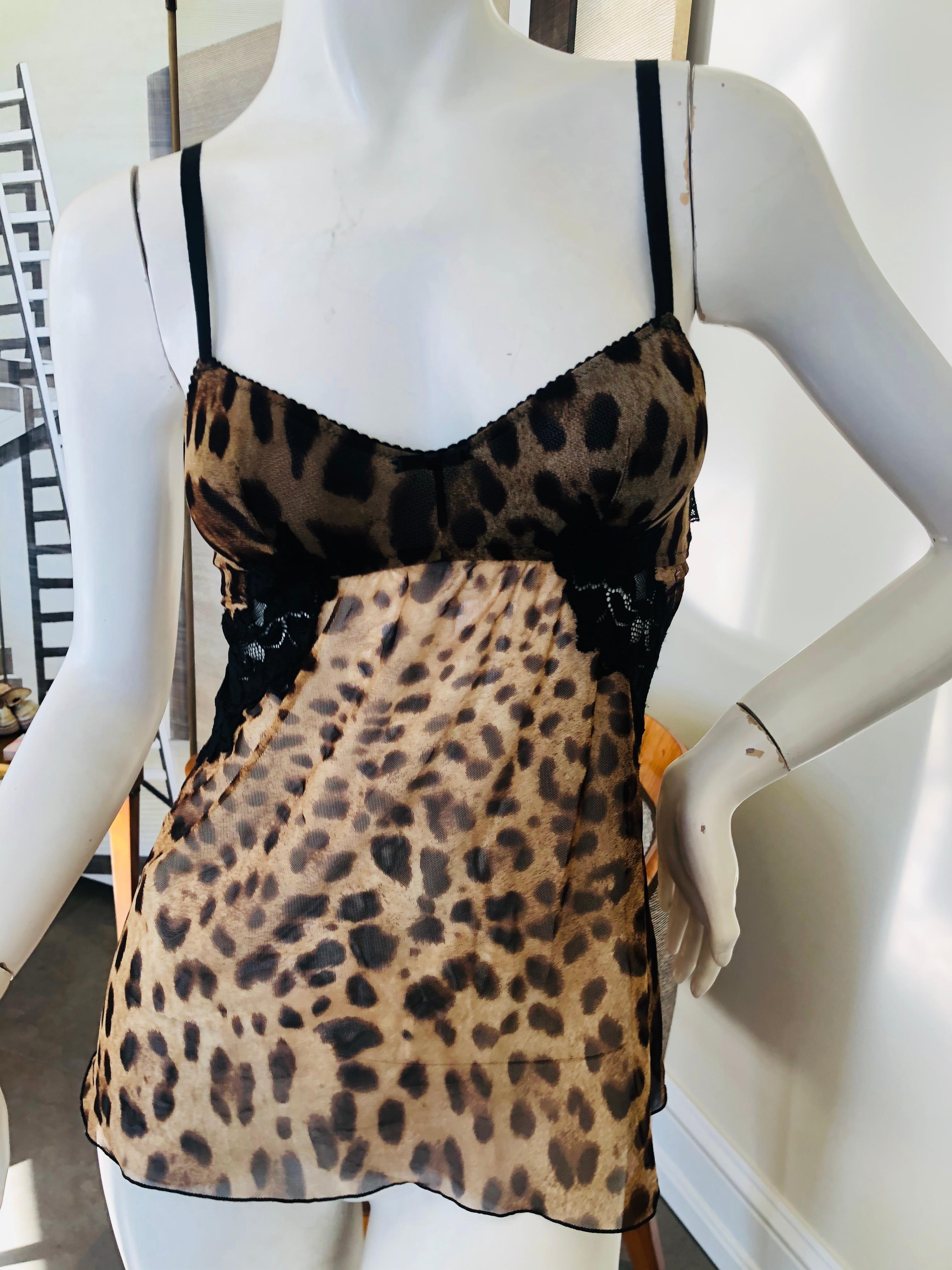 Dolce & Gabbana Vintage Lace Trimmed Leopard Print Negligee Top
No size label appx size S-M
 Bust 32'
Waist 26