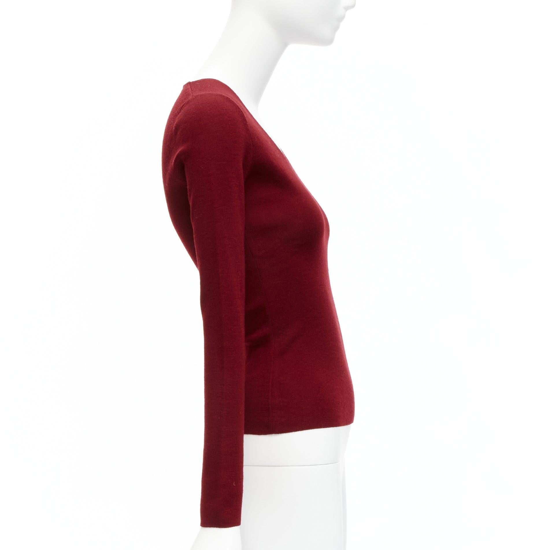DOLCE GABBANA Vintage red 100% virgin wool V neck long sleeve sweater IT42 M In Excellent Condition For Sale In Hong Kong, NT