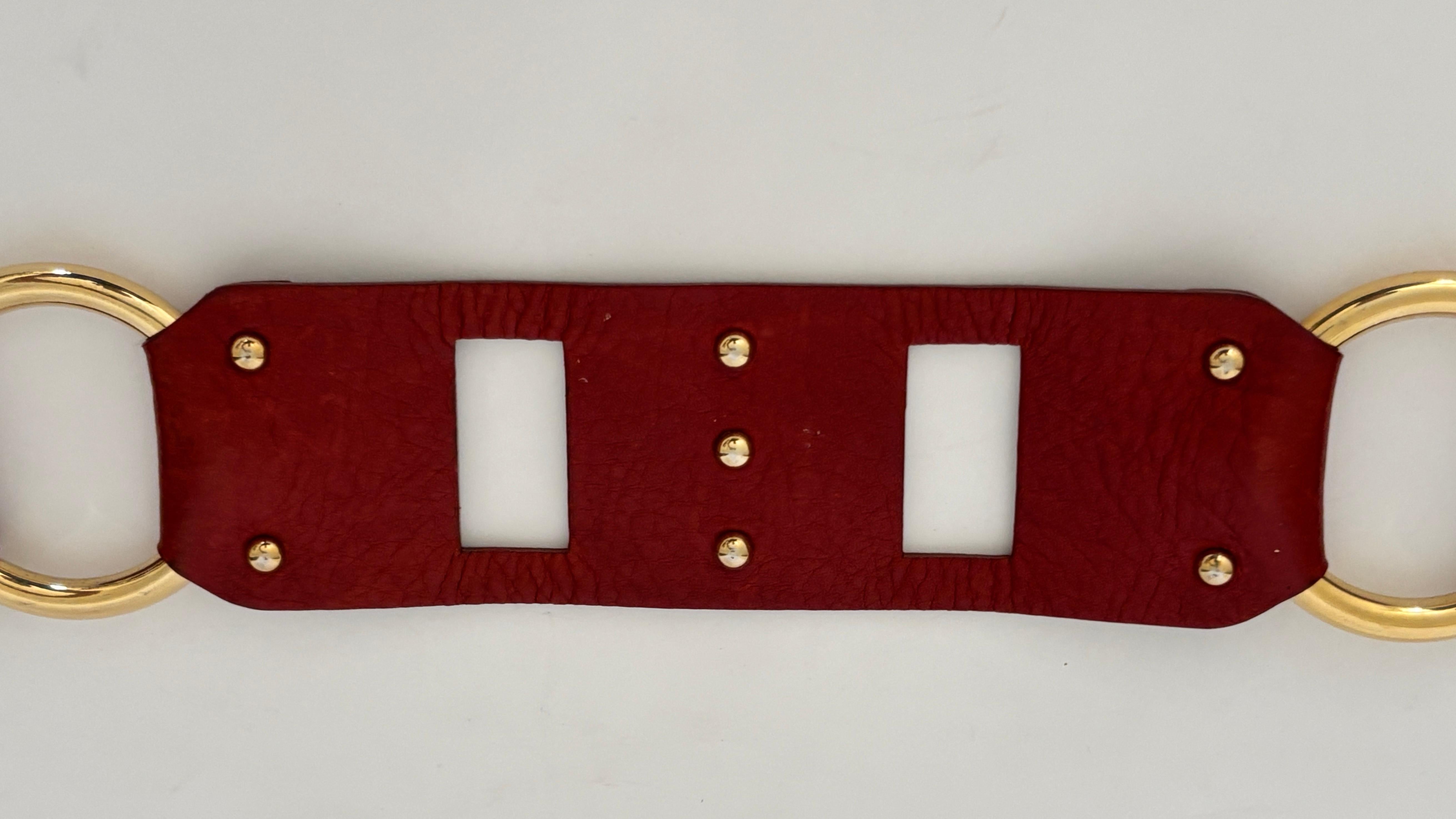 Dolce & Gabbana Vintage Red Ledergürtel mit Gold DG Logo Schnalle Made in Italy im Angebot 7