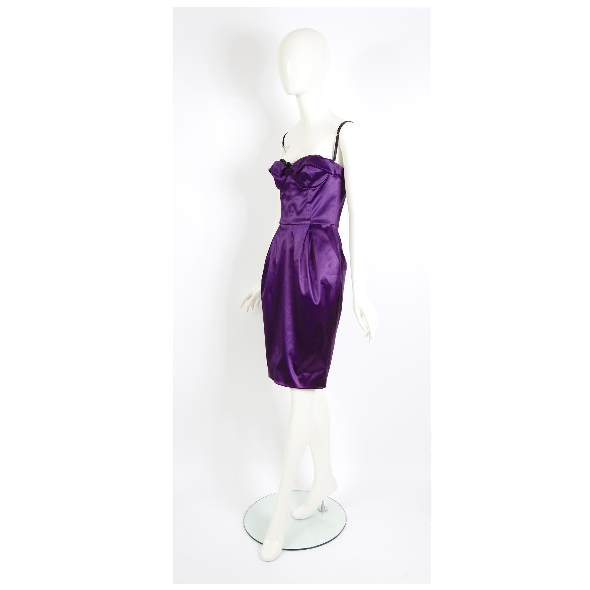 Dolce & Gabbana vintage sin tirantes  vestido morado con forro de leopardo y ribete de encaje Púrpura en venta
