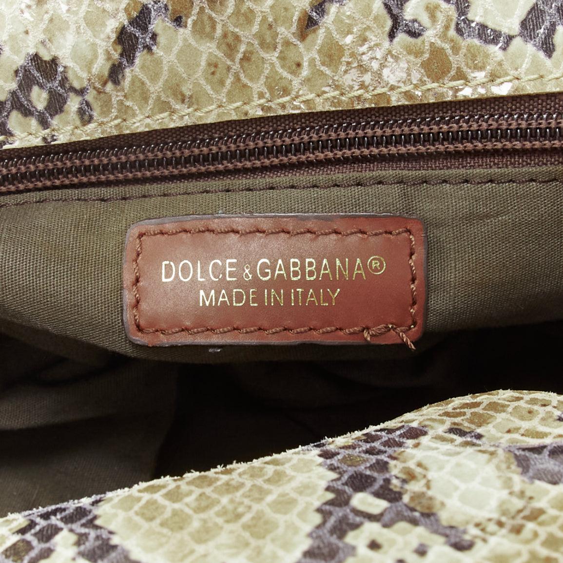 DOLCE GABBANA Vintage Y2K beige textured leather dual buckle boxy shoulder bag For Sale 6