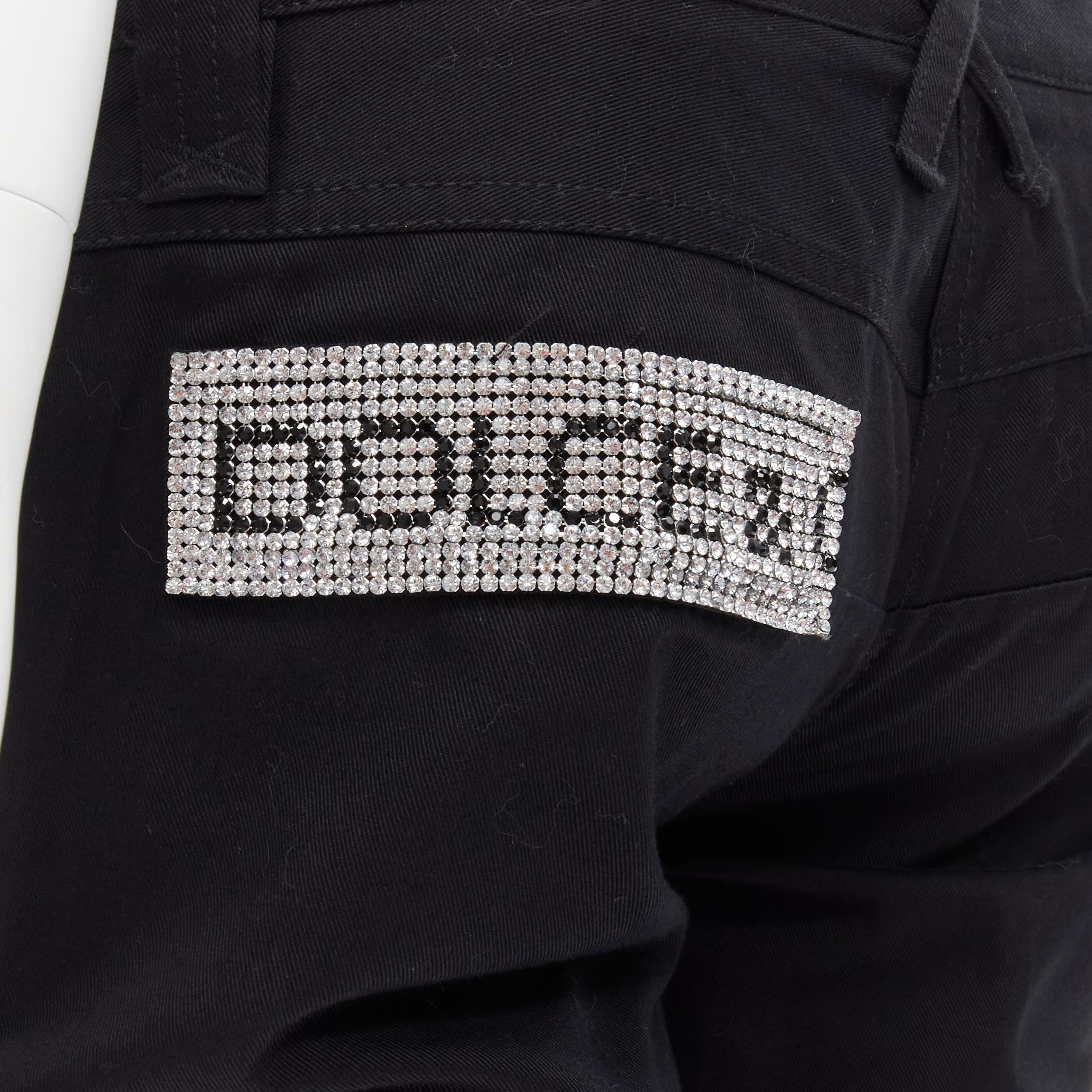 DOLCE GABBANA VIntage Y2K crystal logo flap pocket black cropped pants XS 
Reference: ANWU/A00555 
Brand: Dolce Gabbana 
Material: Feels like cotton 
Color: Black 
Pattern: Solid 
Closure: Zip 
Extra Detail: DOLCE GABBANA logo crystal embellished
