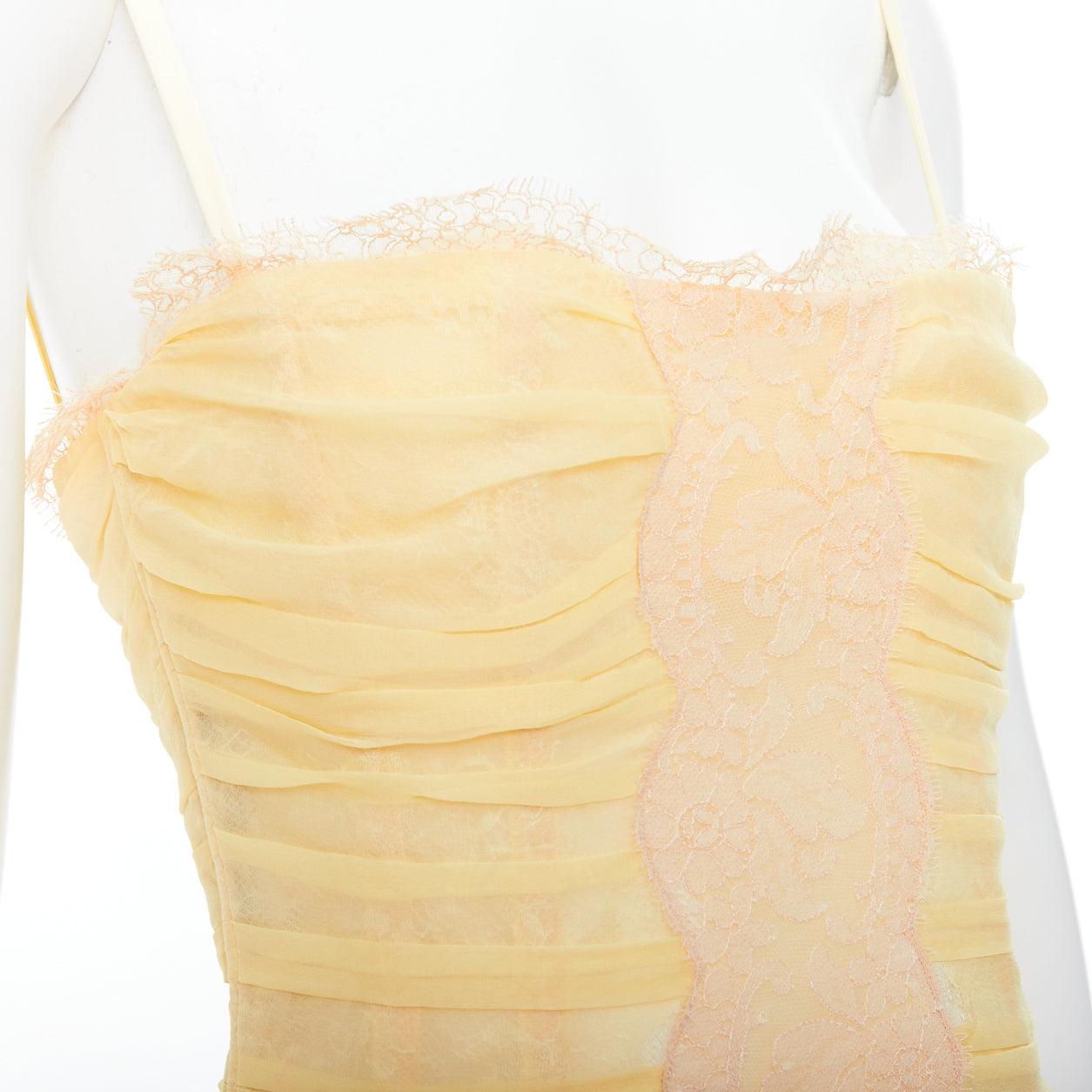 DOLCE GABBANA Vintage yellow silk blend nude lace trim corset bustier IT40 S
Reference: TGAS/E00170
Brand: Dolce Gabbana
Designer: Domenico Dolce and Stefano Gabbana
Material: Silk, Blend
Color: Yellow, Nude
Pattern: Lace
Closure: Zip
Lining: Yellow