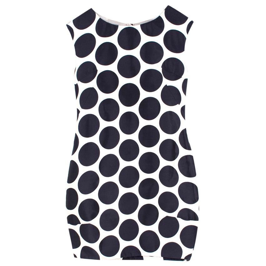 Dolce & Gabbana White/Navy Polka Dot Dress

- Sleeveless
- Round neckline 
- Polkadot pattern 
- Mid length 
- Zip fastening at the back 

Condition: 9.5/10 

Please note, these items are pre-owned and may show signs of being stored even when unworn