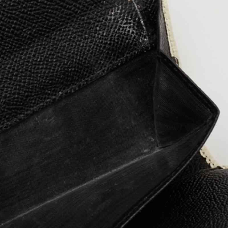 Dolce & Gabbana Portafoglio compatto in pelle con stampa Dot Dot Bianco/Nero in vendita 5