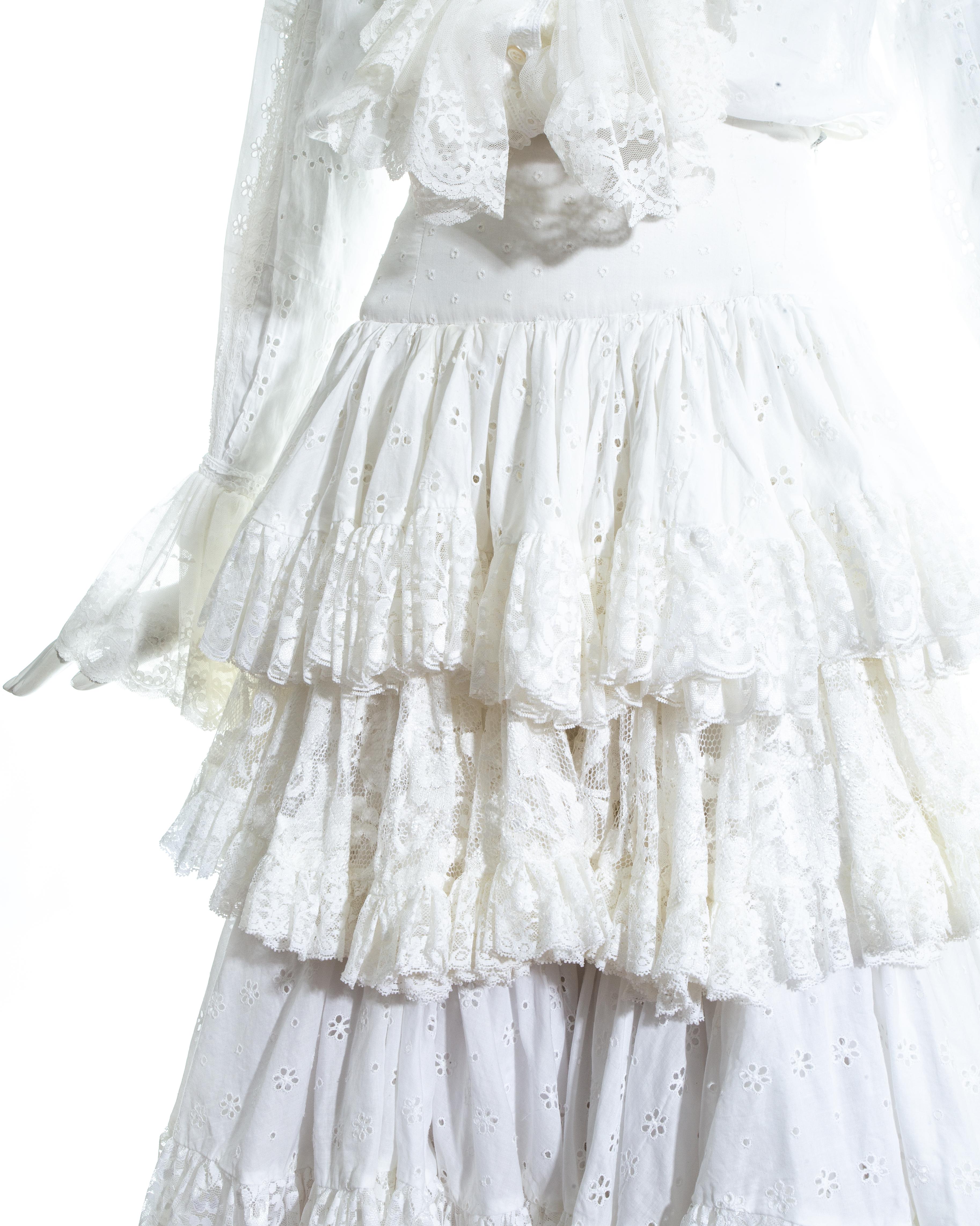 Women's Dolce & Gabbana white broderie anglaise and lace skirt and blouse, ss 1993 For Sale