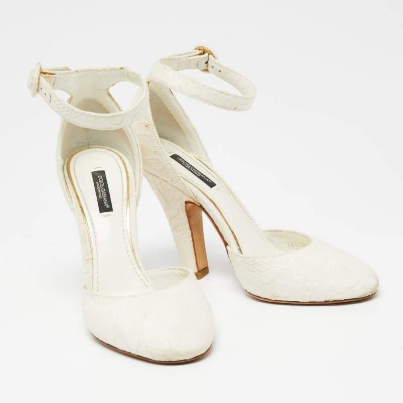 Women's Dolce & Gabbana  White Canvas Mary Jane Pumps Size 38