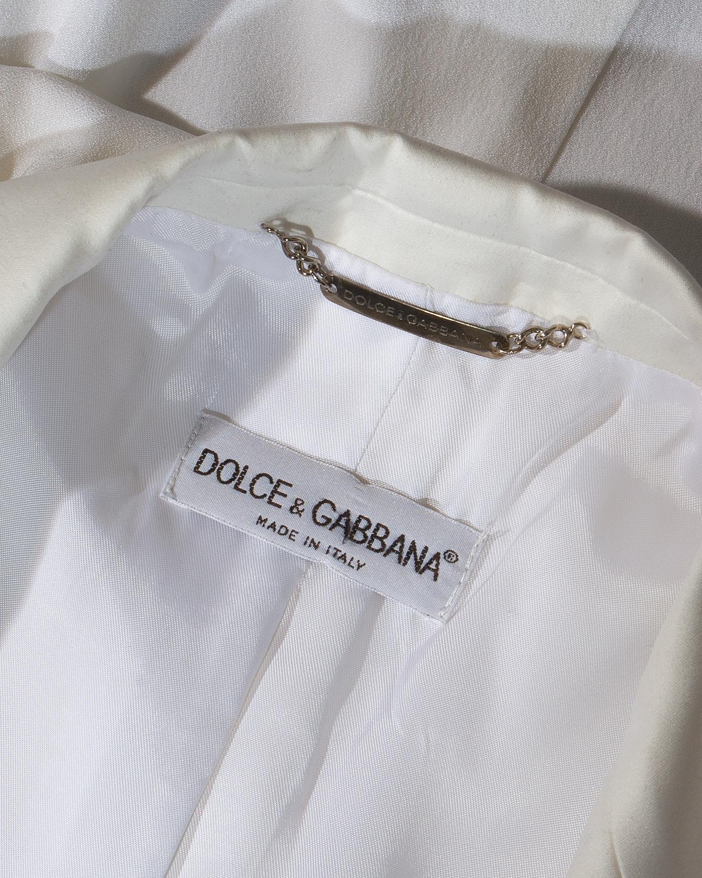 Dolce & Gabbana white crepe and satin Bianca Jagger pant suit, ss 1995 For Sale 2