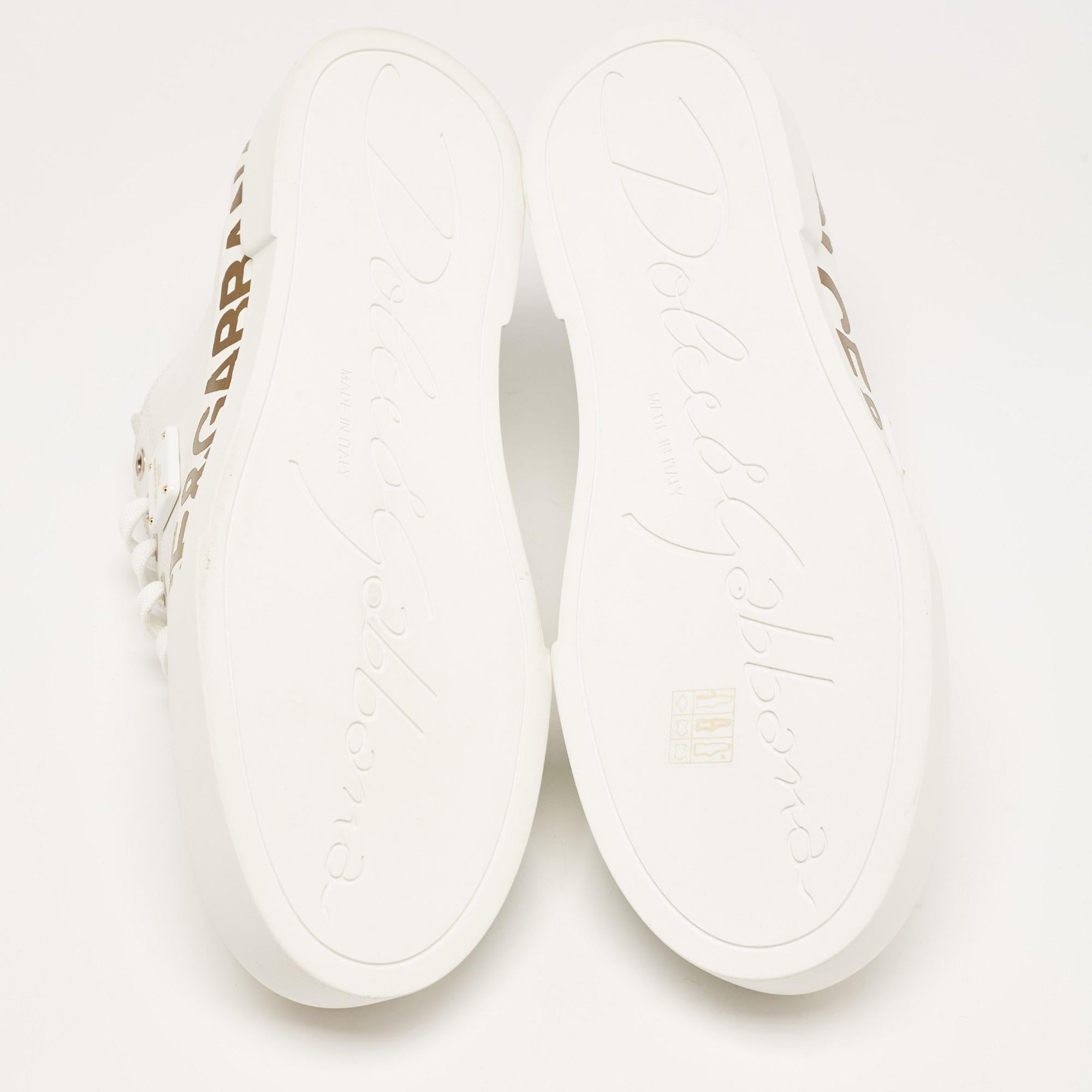 Dolce & Gabbana White/Gold Leather Portofino Sneakers Size 41 In Excellent Condition In Dubai, Al Qouz 2