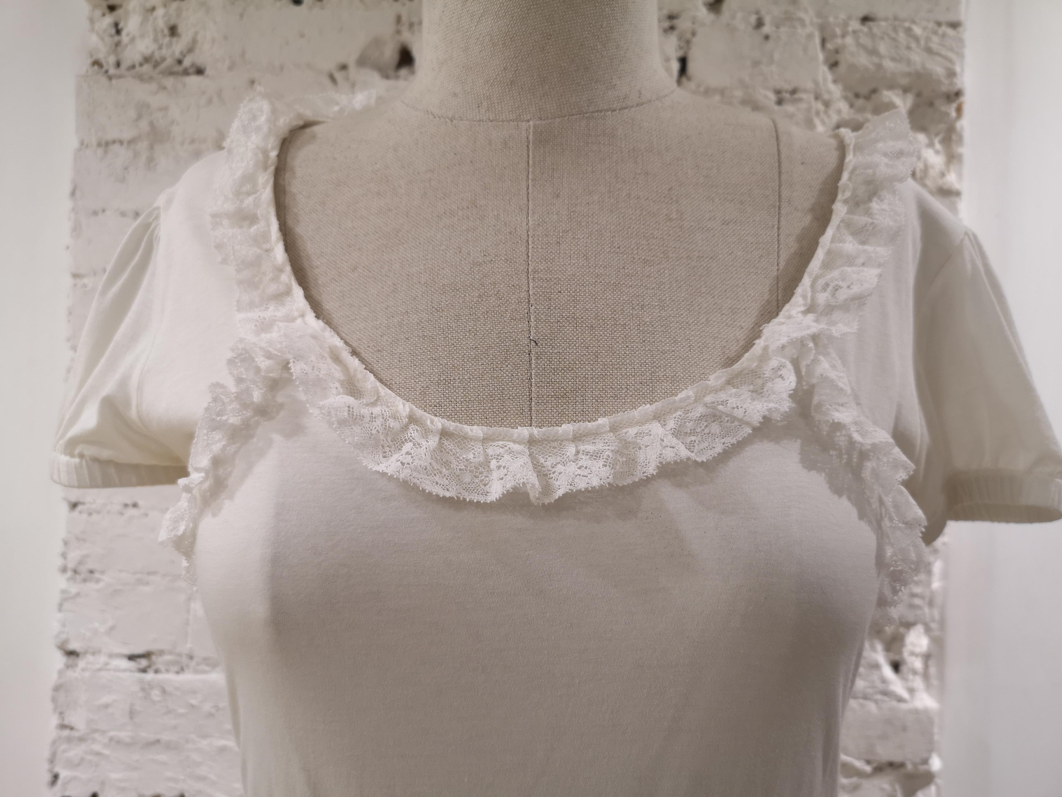Weißes T-Shirt aus Baumwolle mit Spitze von Dolce & Gabbana (Grau)