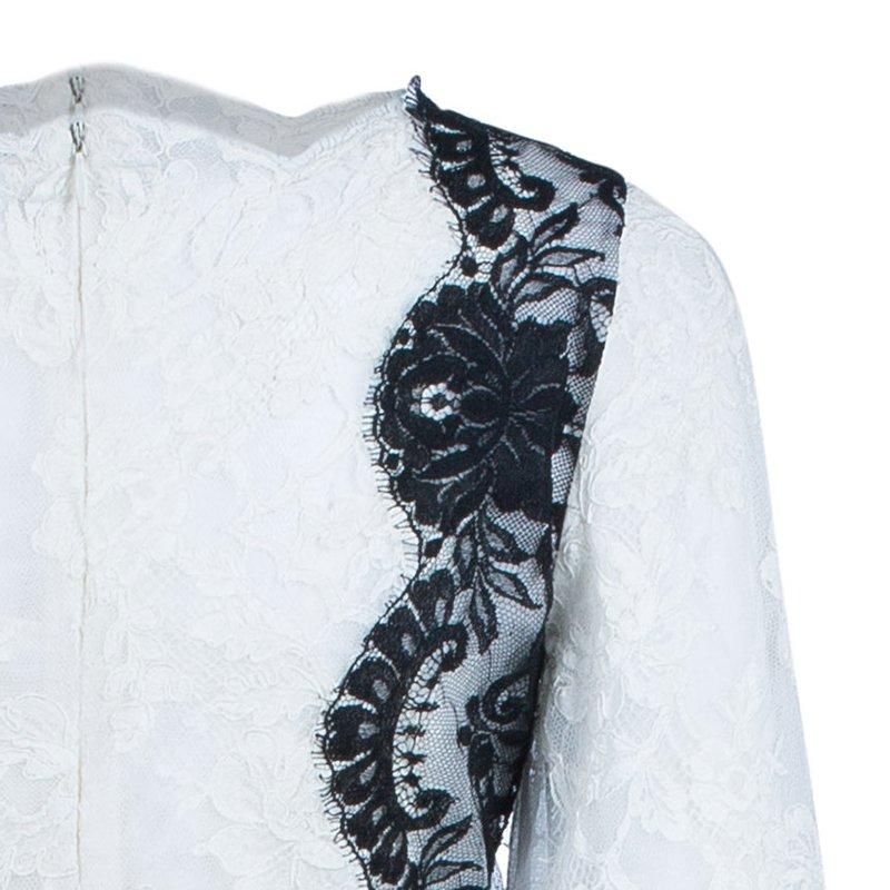 Dolce & Gabbana White Lace Detail Gown M In New Condition In Dubai, Al Qouz 2