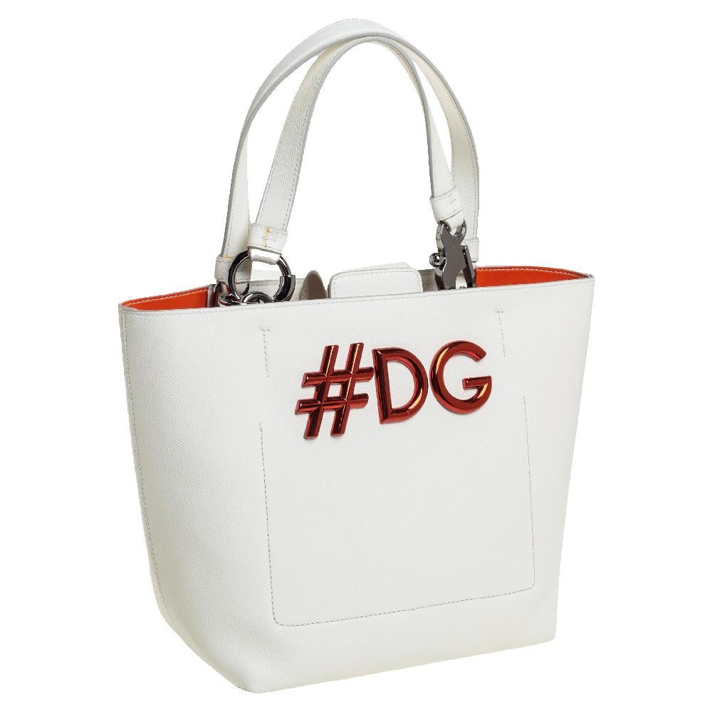 Dolce & Gabbana White Leather Beatrice Tote In Excellent Condition In Dubai, Al Qouz 2