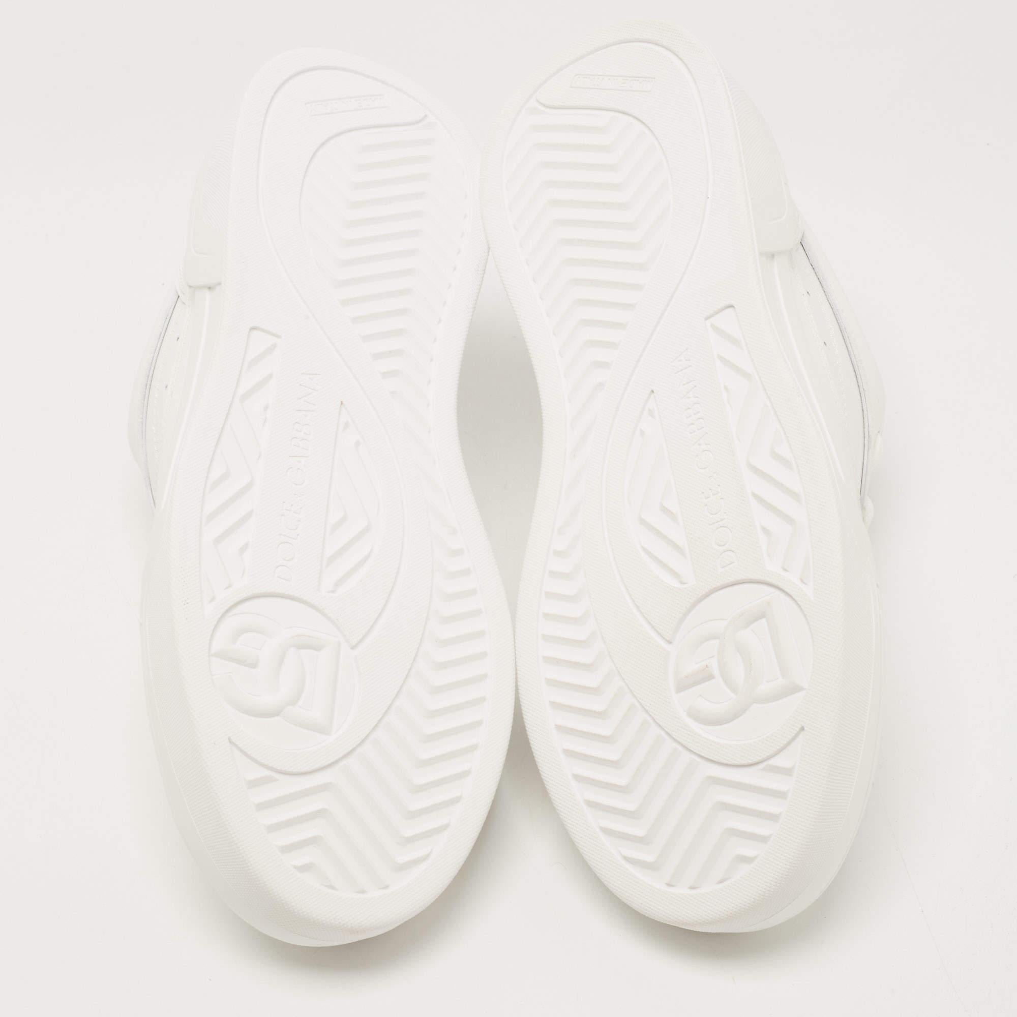 Dolce & Gabbana White Leather Roma Sneakers Size 41 In New Condition In Dubai, Al Qouz 2