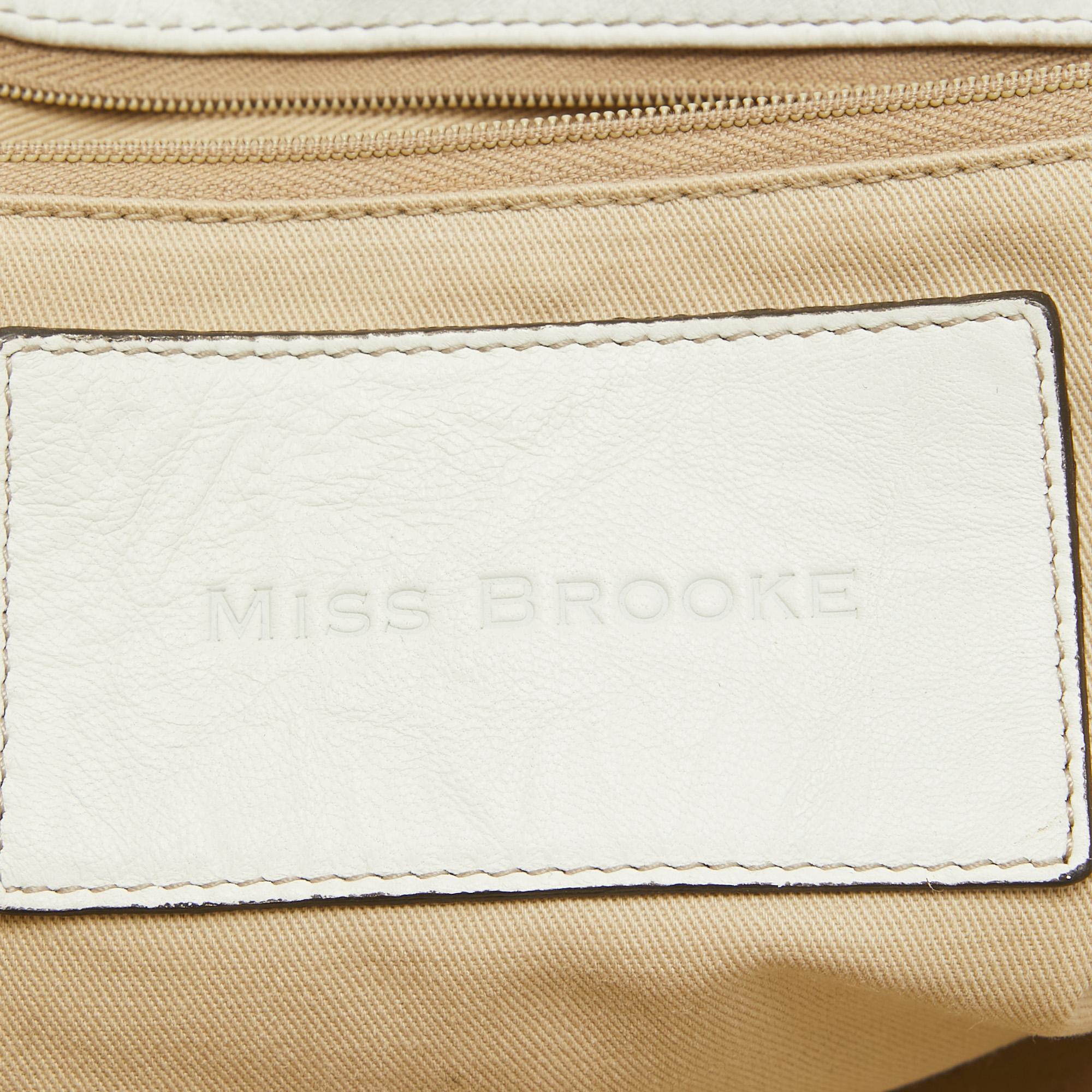 Dolce & Gabbana Weiße Miss Brooke Umhängetasche aus Leder mit Rüschen im Angebot 6