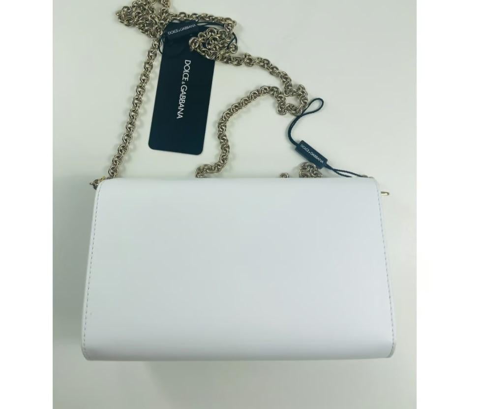 Women's Dolce & Gabbana White Leather Shoulder Clutch Phone Cross Body Bag Handbag  For Sale