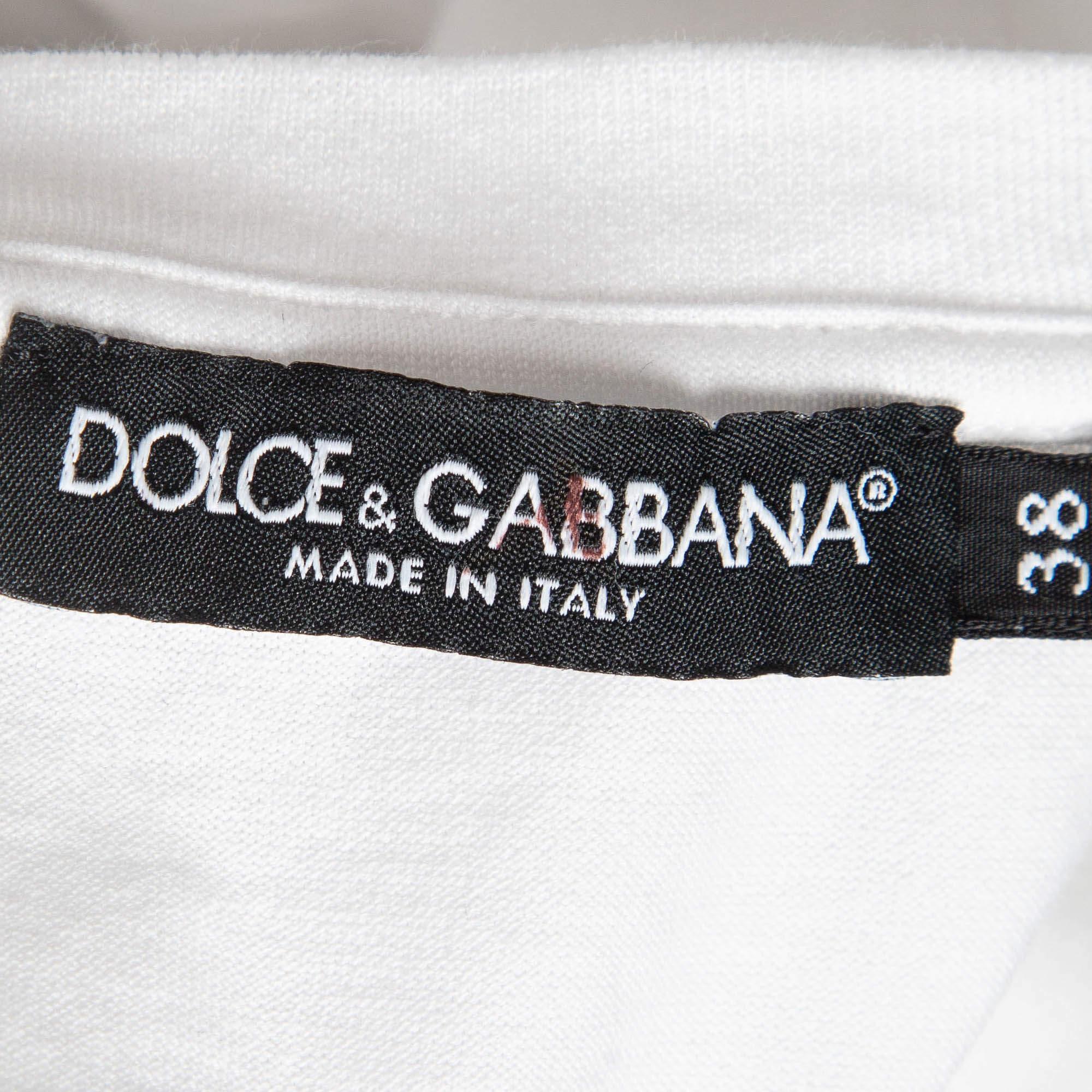 Dolce & Gabbana White Logo Print Cotton Jersey T-Shirt S In Good Condition For Sale In Dubai, Al Qouz 2
