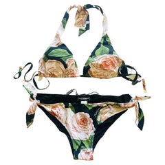 Dolce &amp;amp; Gabbana Zweiteiliger Badeanzug/ Bikini/Badeanzug in Weiß und Rosa aus Pfingstrosenholz mit Blumen DG