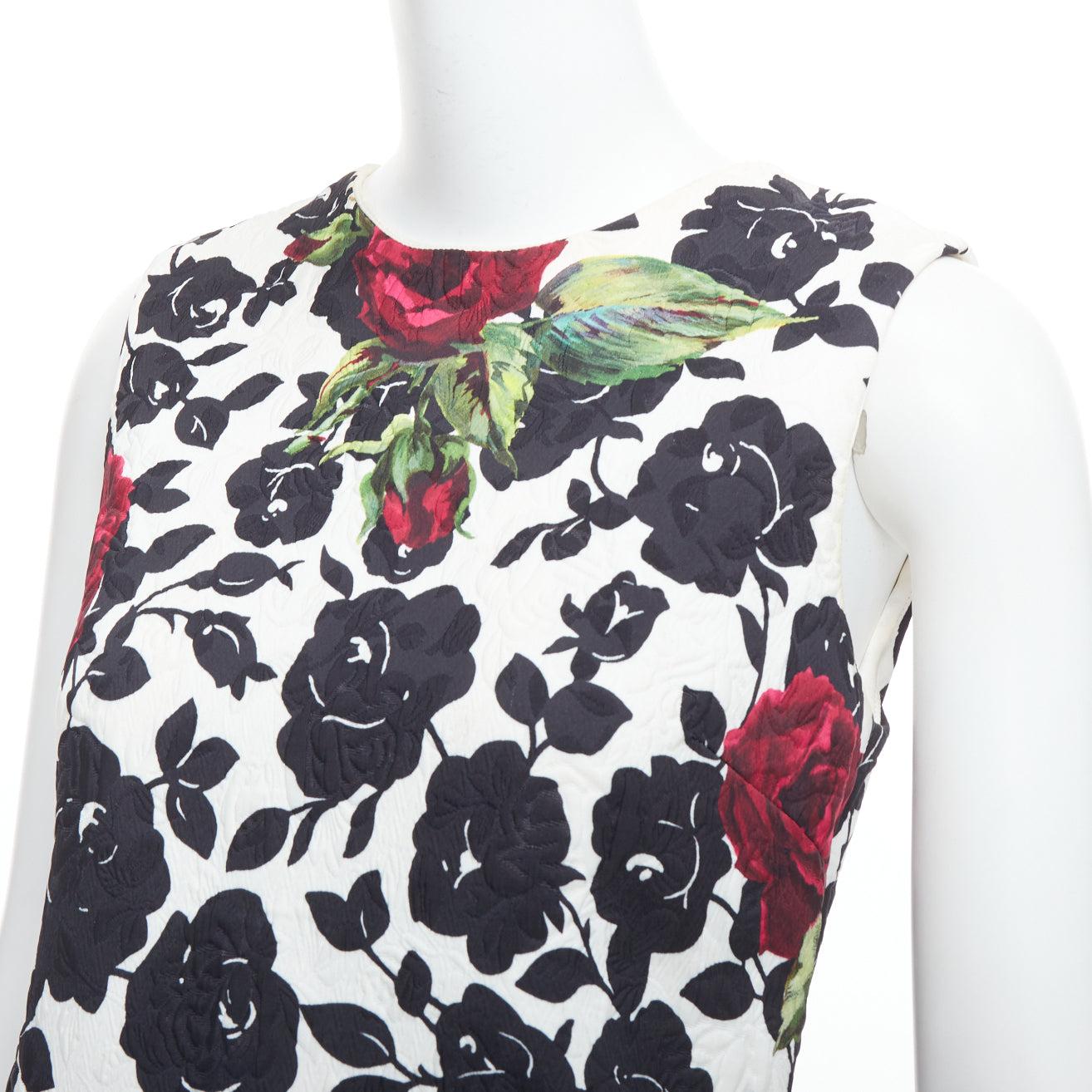 DOLCE GABBANA white red rose floral jacquard crew shift dress IT42 M
Reference: WECN/A00058
Brand: Dolce Gabbana
Designer: Domenico Dolce and Stefano Gabbana
As seen on: Mindy Kaling
Material: Fabric
Color: White, Multicolour
Pattern: