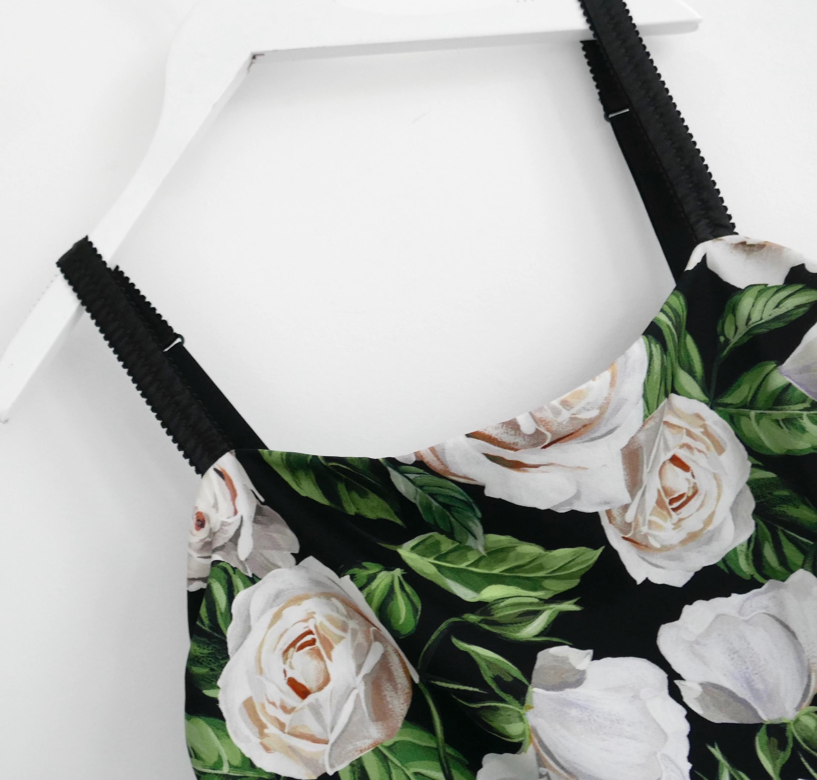  Dolce & Gabbana White Rose Silk Ruched Strap Dress  In New Condition For Sale In London, GB