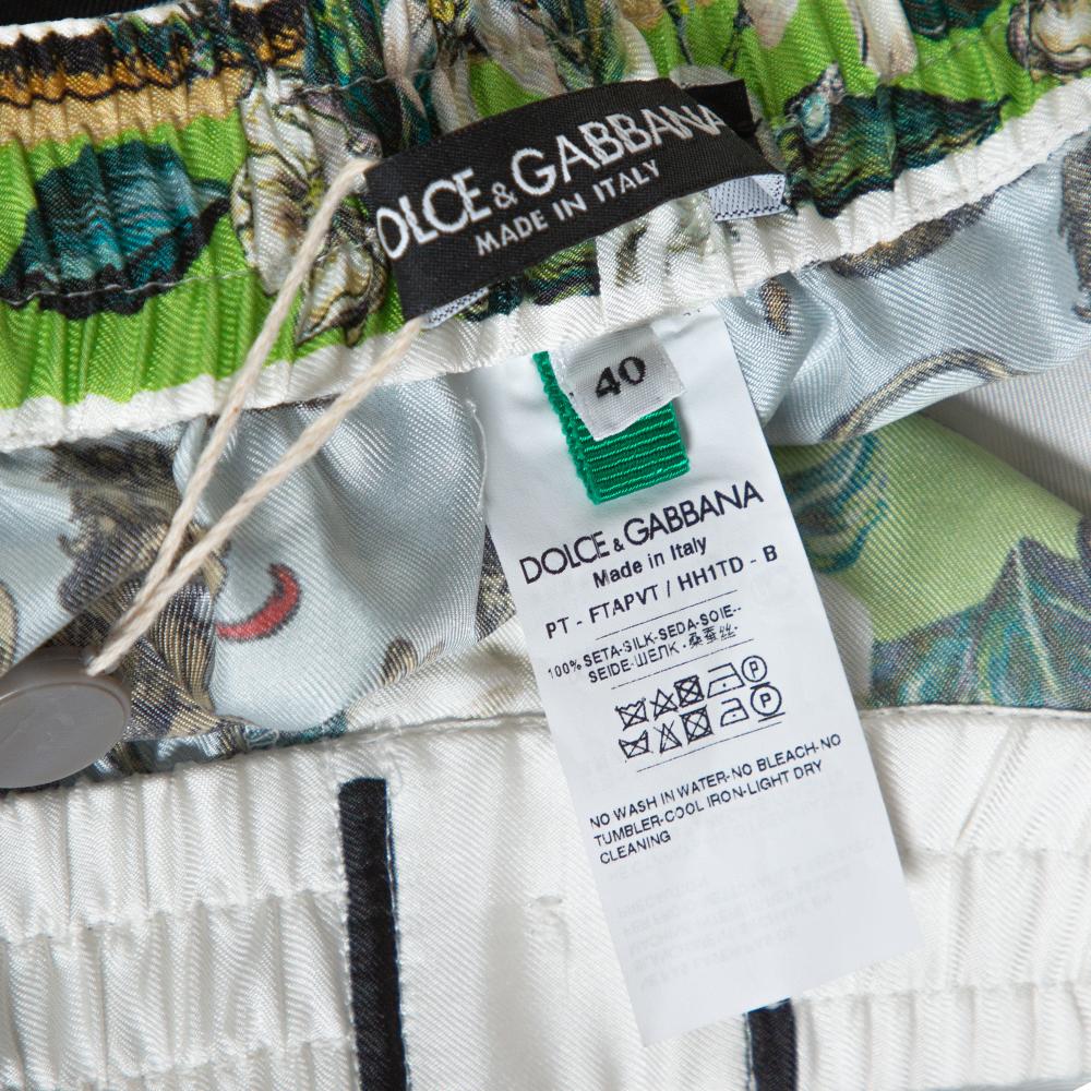 Dolce & Gabbana White Sacred Heart Print Silk Tapered Trousers S In New Condition In Dubai, Al Qouz 2