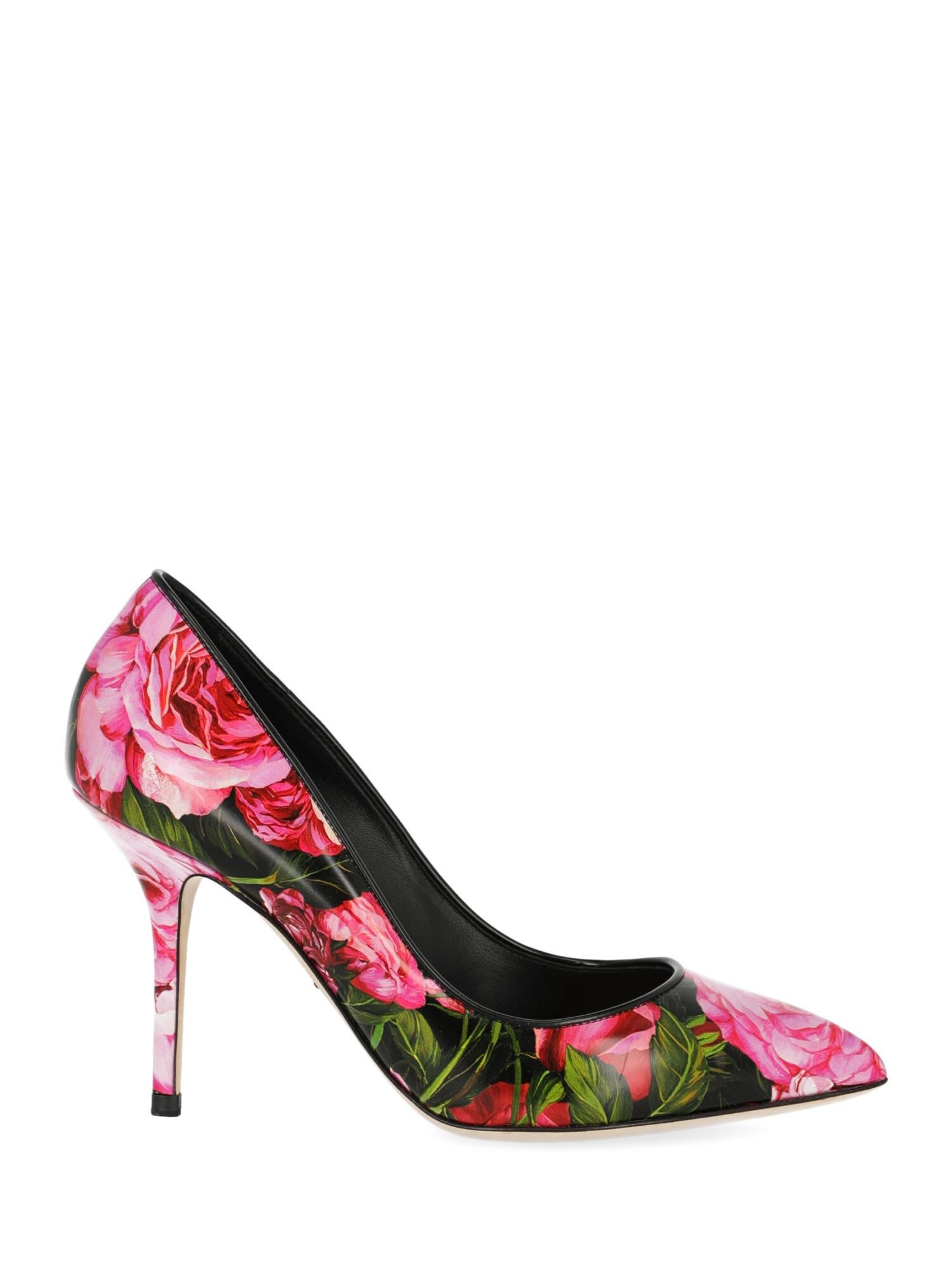 Shoe, leather, floral print, pointed toe, leather insole, tapered heel, mid heel.

Includes:
- Box
- Dust bag

Product Condition: New With Tag

Measurements:
Height: 8 cm

Composition:
Upper: 100% Calfskin
Sole: 100% Leather

Color: Black, 