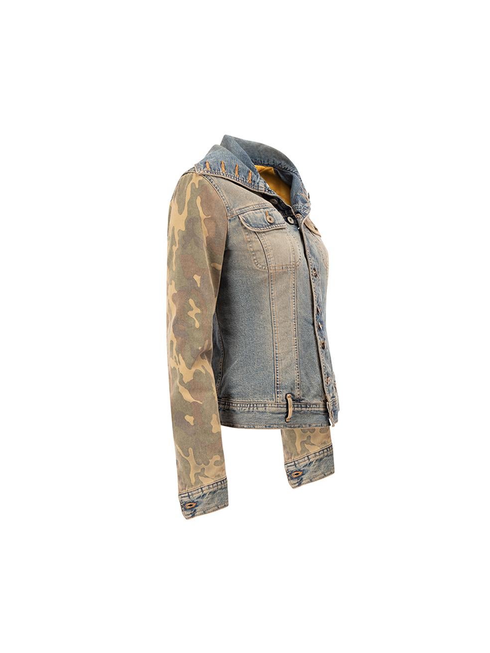 CONDITION is Very good. Minimal wear to jacket is evident. Minimal wear to overall exterior with light fading on this used D&G designer resale item. 



Details


Blue

Denim

Jacket

Contrast camouflage printed sleeves

Front button up
