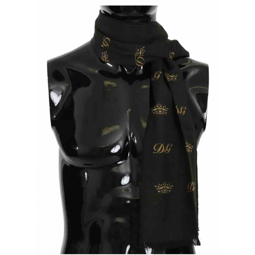 lv scarf with pockets