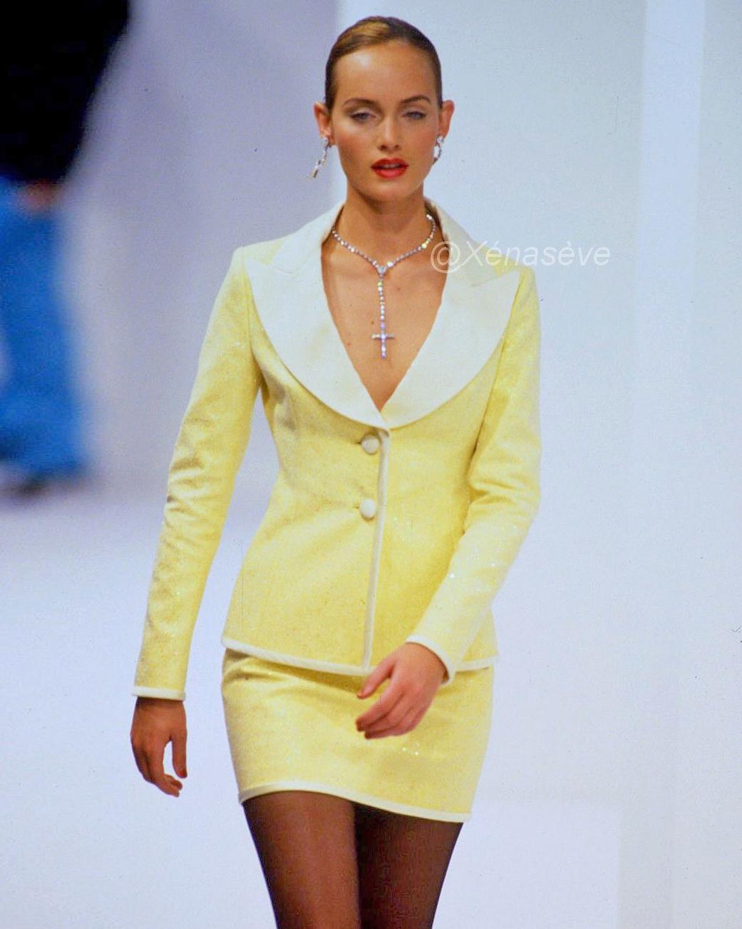 Dolce & Gabbana yellow glitter mini skirt suit, ss 1995  In Good Condition For Sale In London, GB