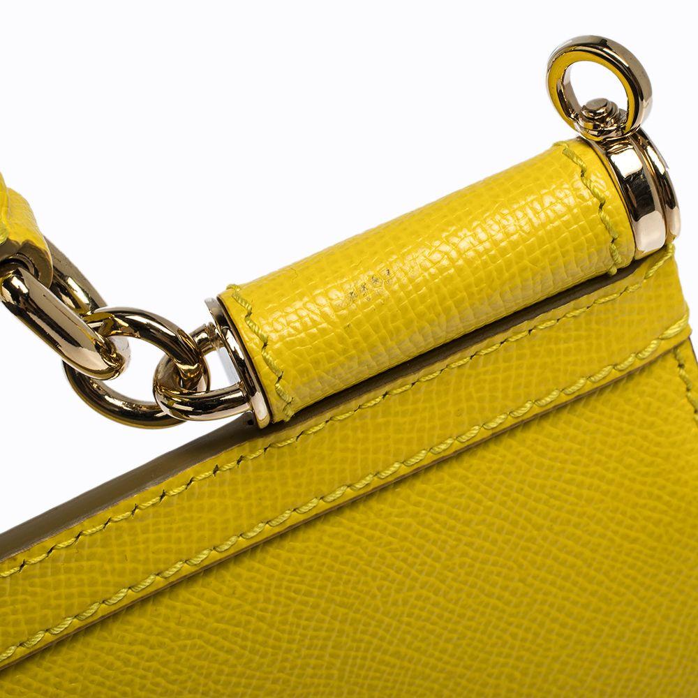 Dolce & Gabbana Yellow Leather Medium Miss Sicily Bag In New Condition In Dubai, Al Qouz 2
