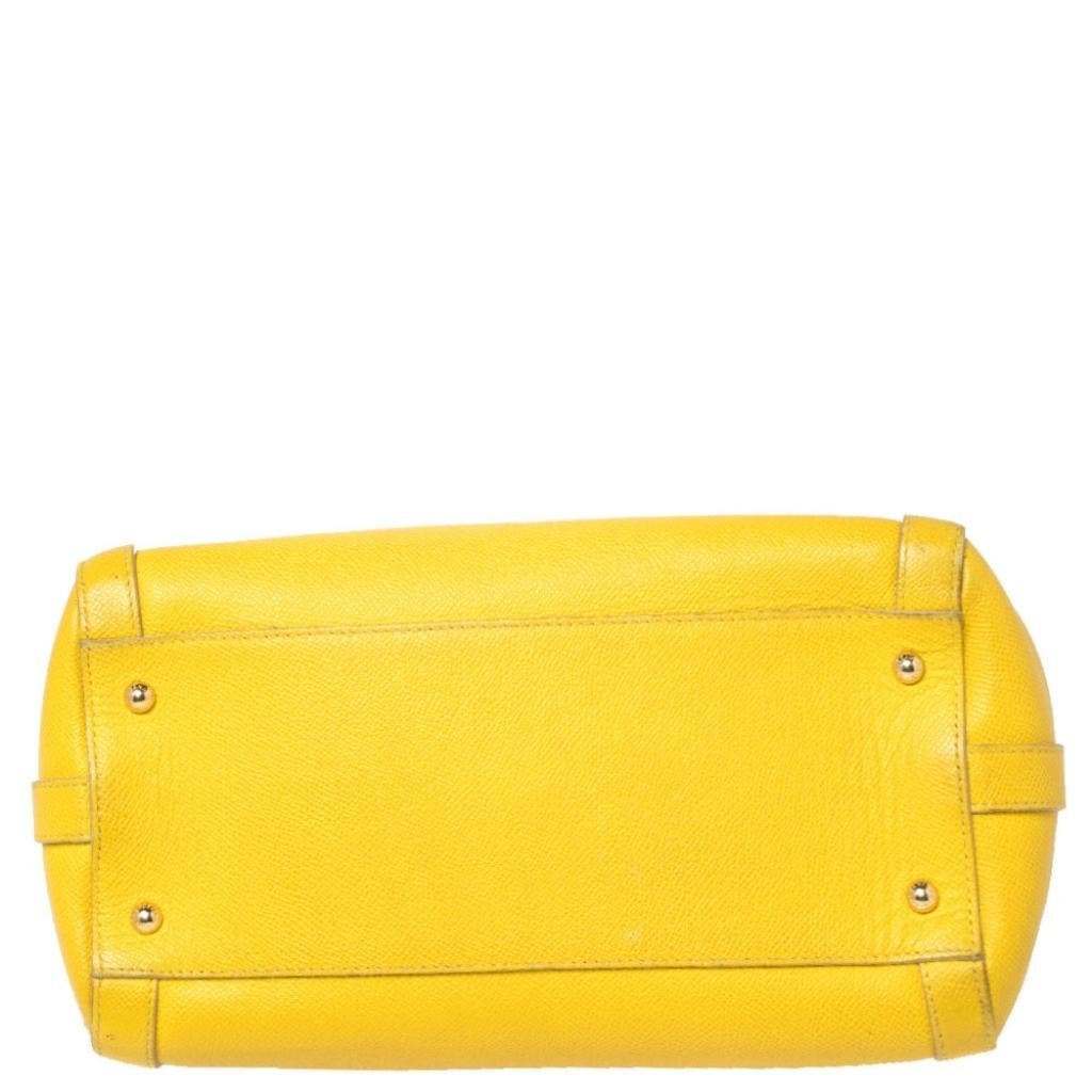 Dolce & Gabbana Yellow Leather Padlock Top Handle Bag In Fair Condition In Dubai, Al Qouz 2