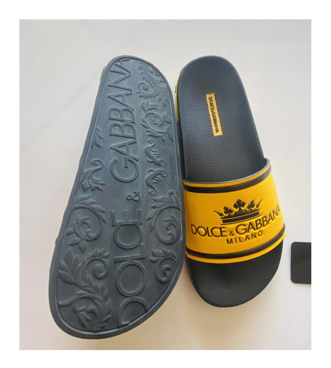 Dolce & Gabbana Yellow Logo flip
flops shoes slides

Unisex

Size 40, UK 7

Brand new with box.

Please check my other DG clothing &

accessories! 