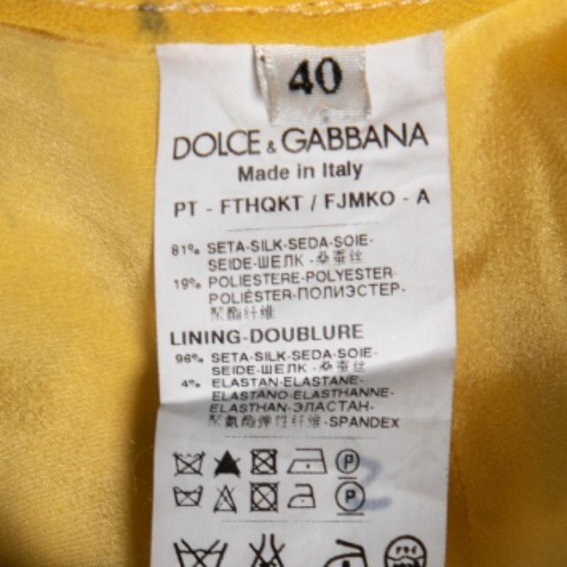 Dolce & Gabbana Pantalones cortos de jacquard floral de lúrex amarillo S en venta 1
