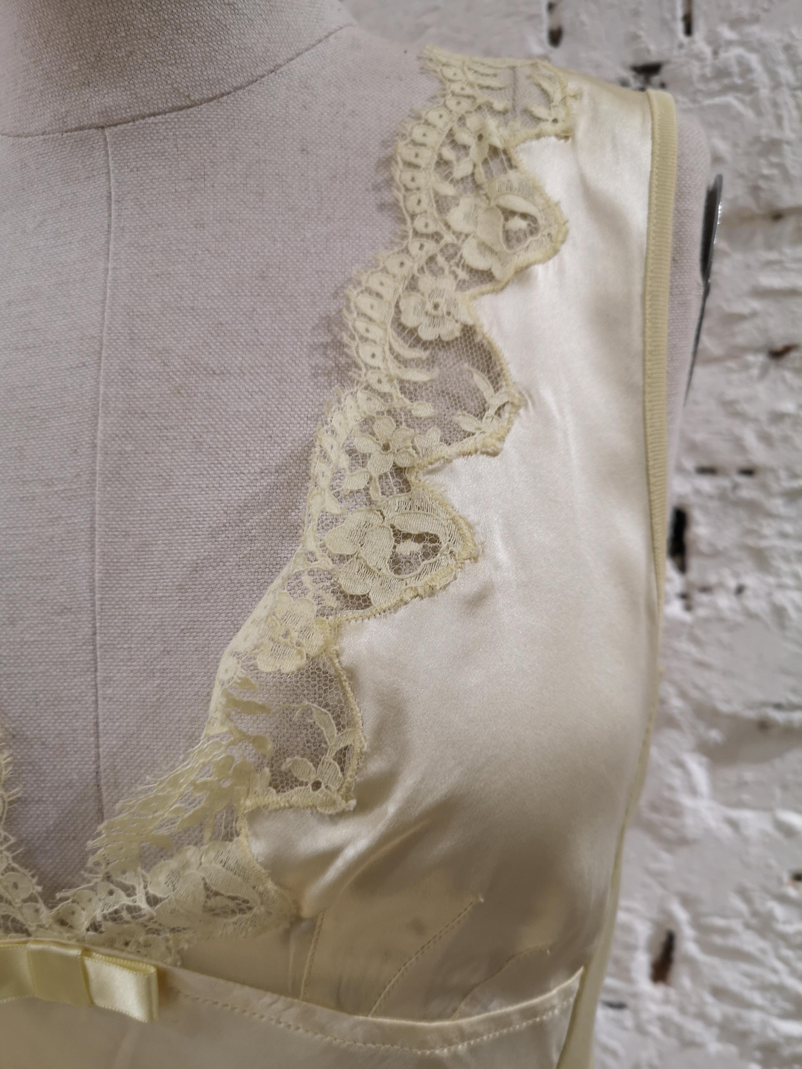 Top de encaje de seda amarillo Dolce & Gabbana Amarillo