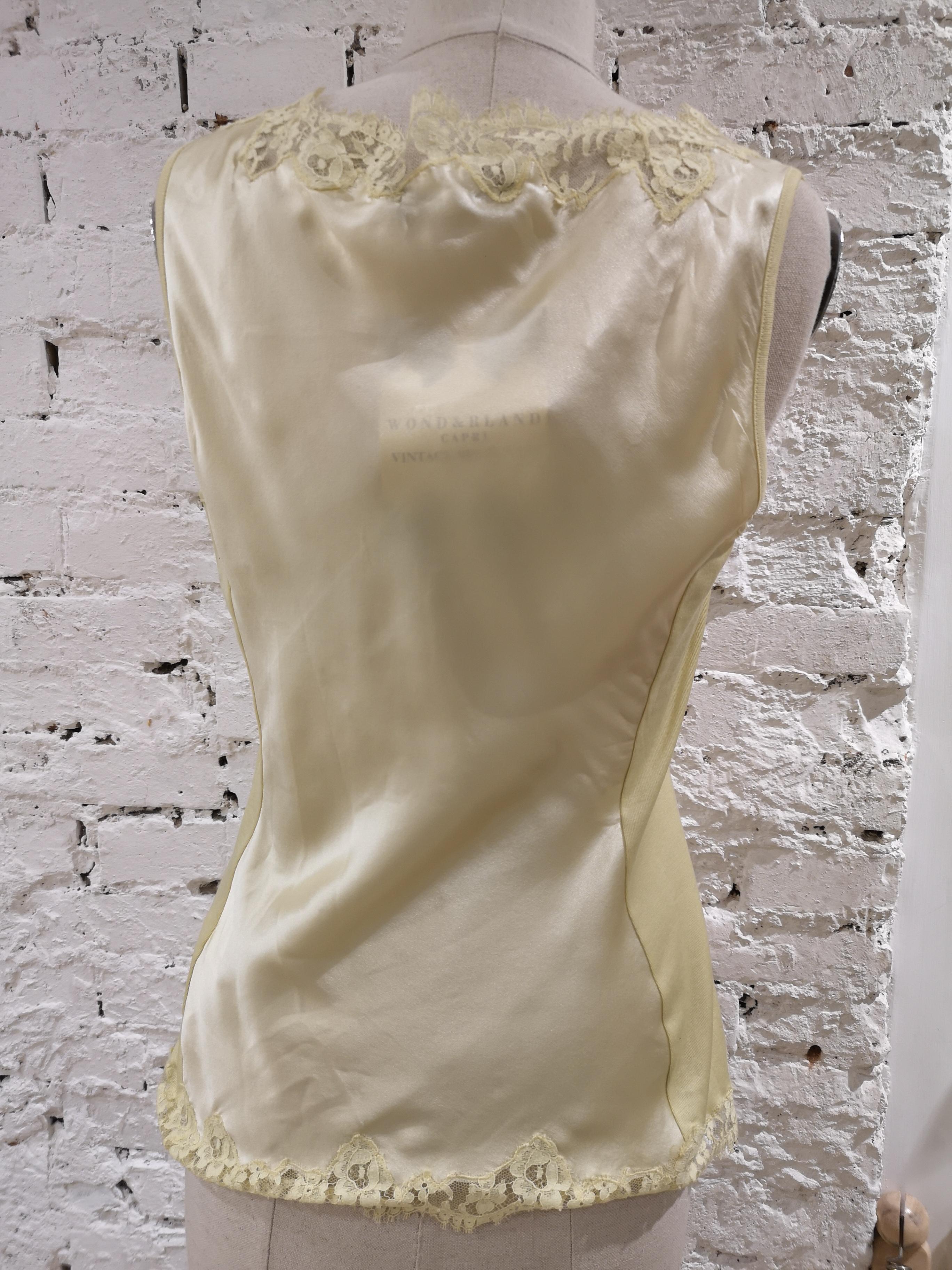 Top de encaje de seda amarillo Dolce & Gabbana 1