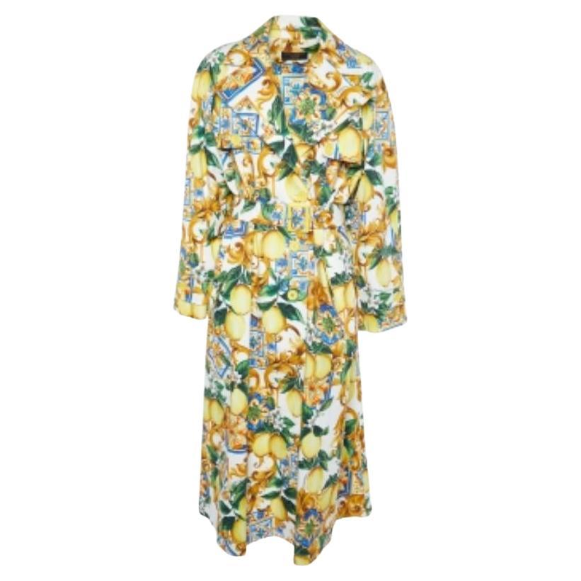 Dolce & Gabbana Abrigo de algodón de doble botonadura amarillo/blanco con estampado Limoni M en venta