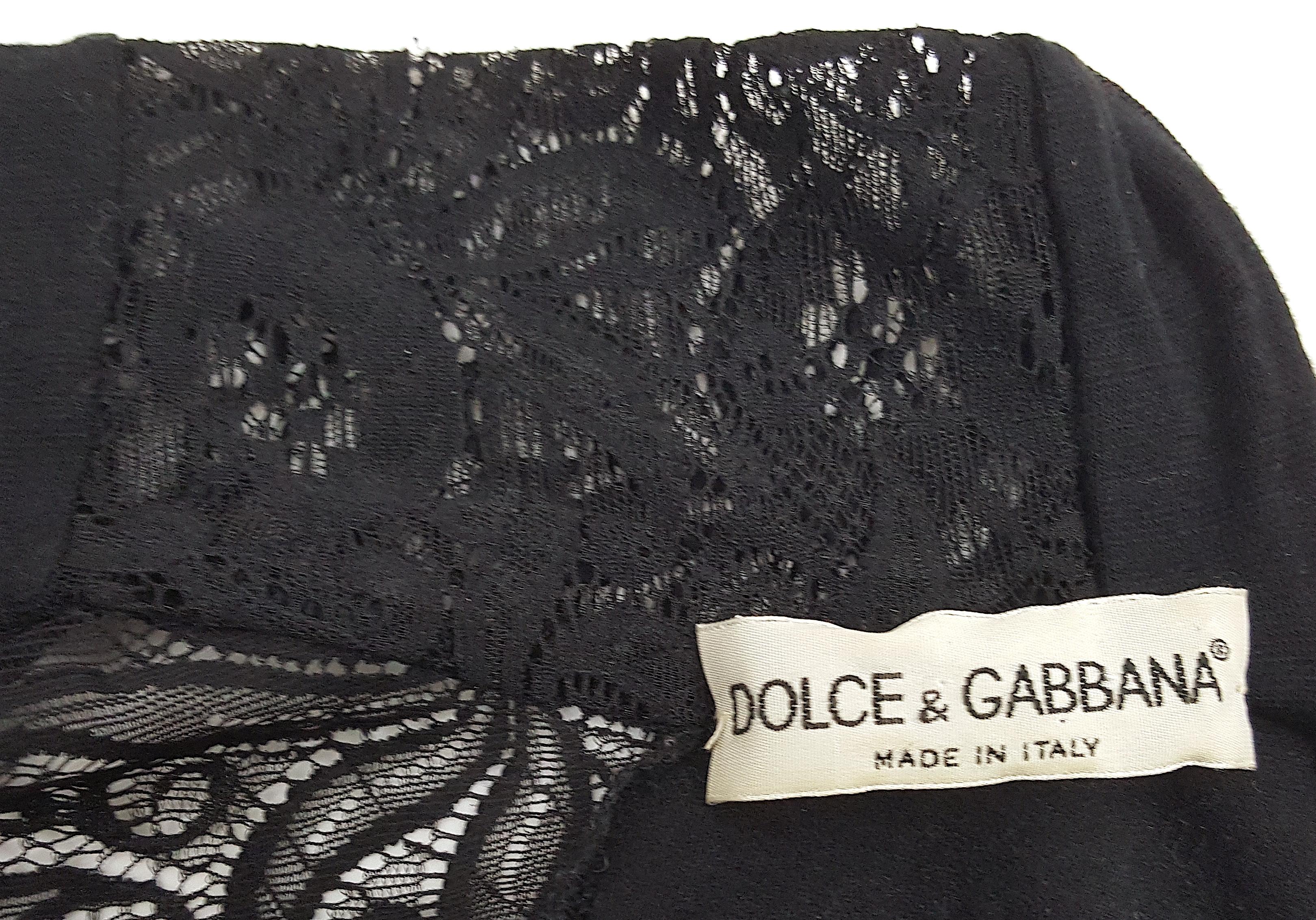 Dolce&Gabbana 1995 Lace CutWork Black Ensemble WoolKnitTurtleneck Belt & Skirt For Sale 6