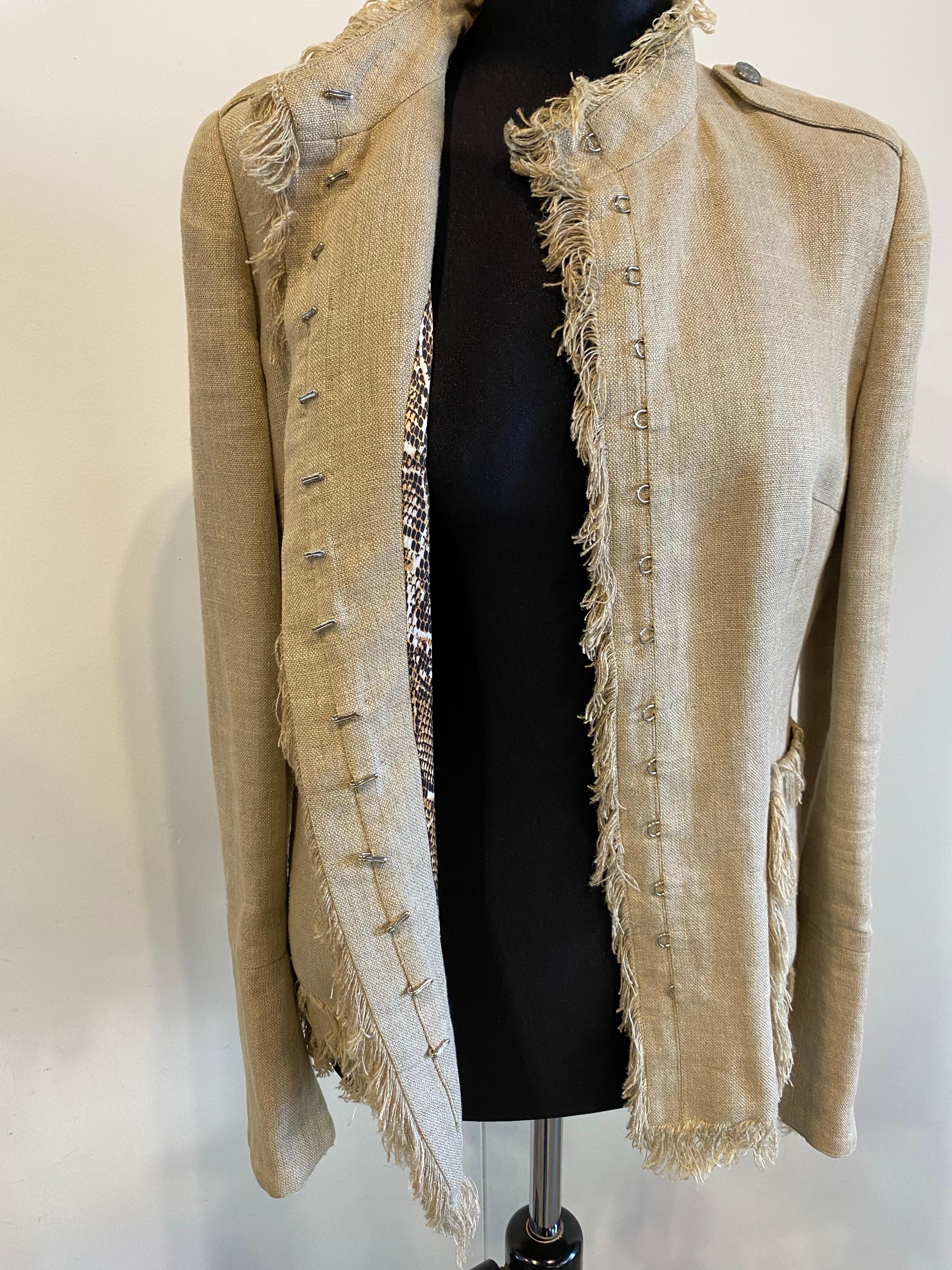 Dolce&Gabbana beige linen jacket with fringes For Sale 5