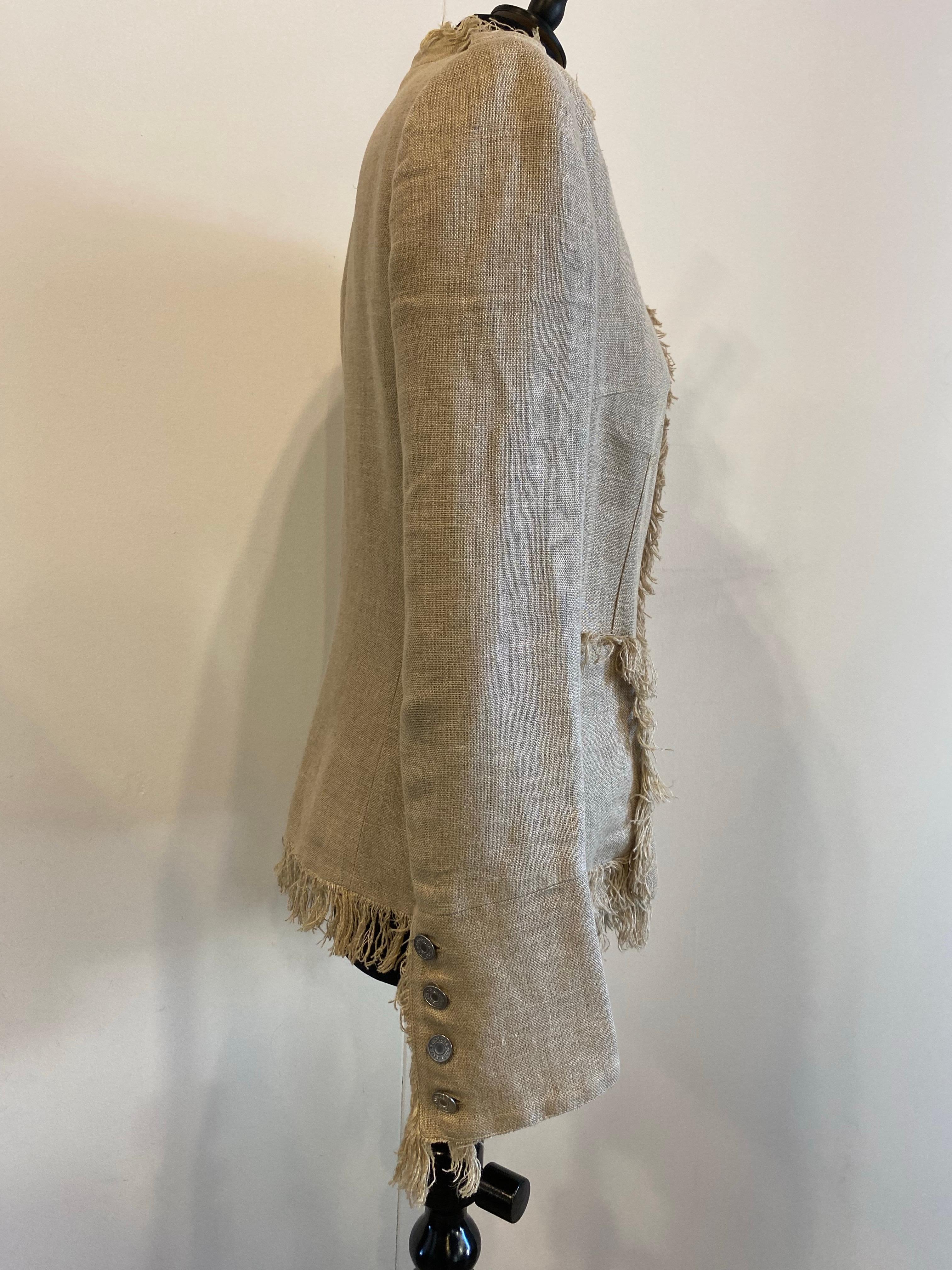 Dolce&Gabbana beige linen jacket with fringes For Sale 2