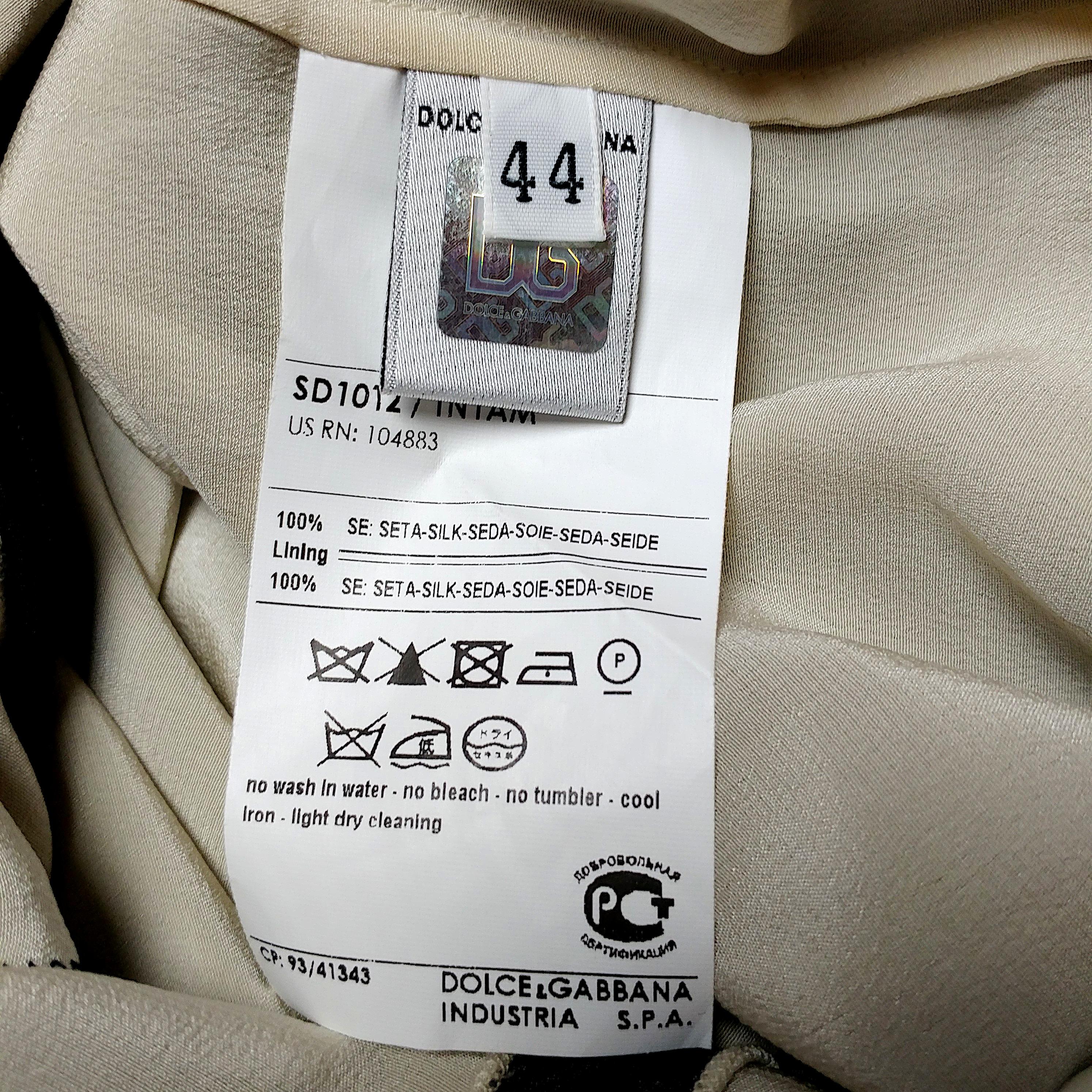 DOLCE&GABBANA Schwarzes und beigefarbenes Seidenkleid mit verstellbaren Riemen  Größe 8US 40EU im Angebot 2
