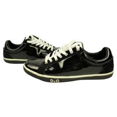 Dolce&Gabbana Black/ White Suede and Patent Leather Trim Sneaker Lbslm94 Sneaker
