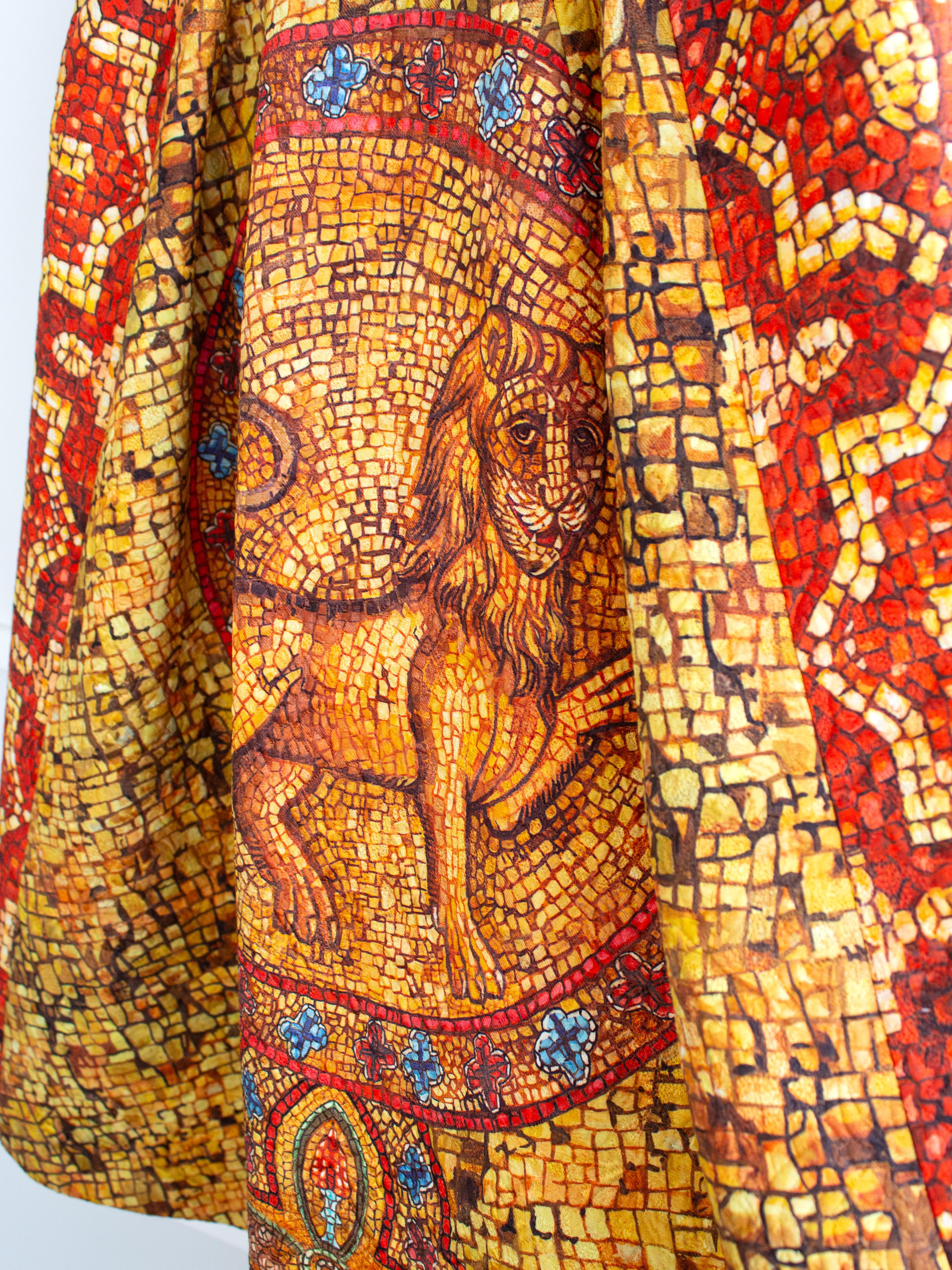 Dolce&Gabbana Fall/Winter 2013 Byzantine Mosaic Gold Red Cross Lion Dress 5