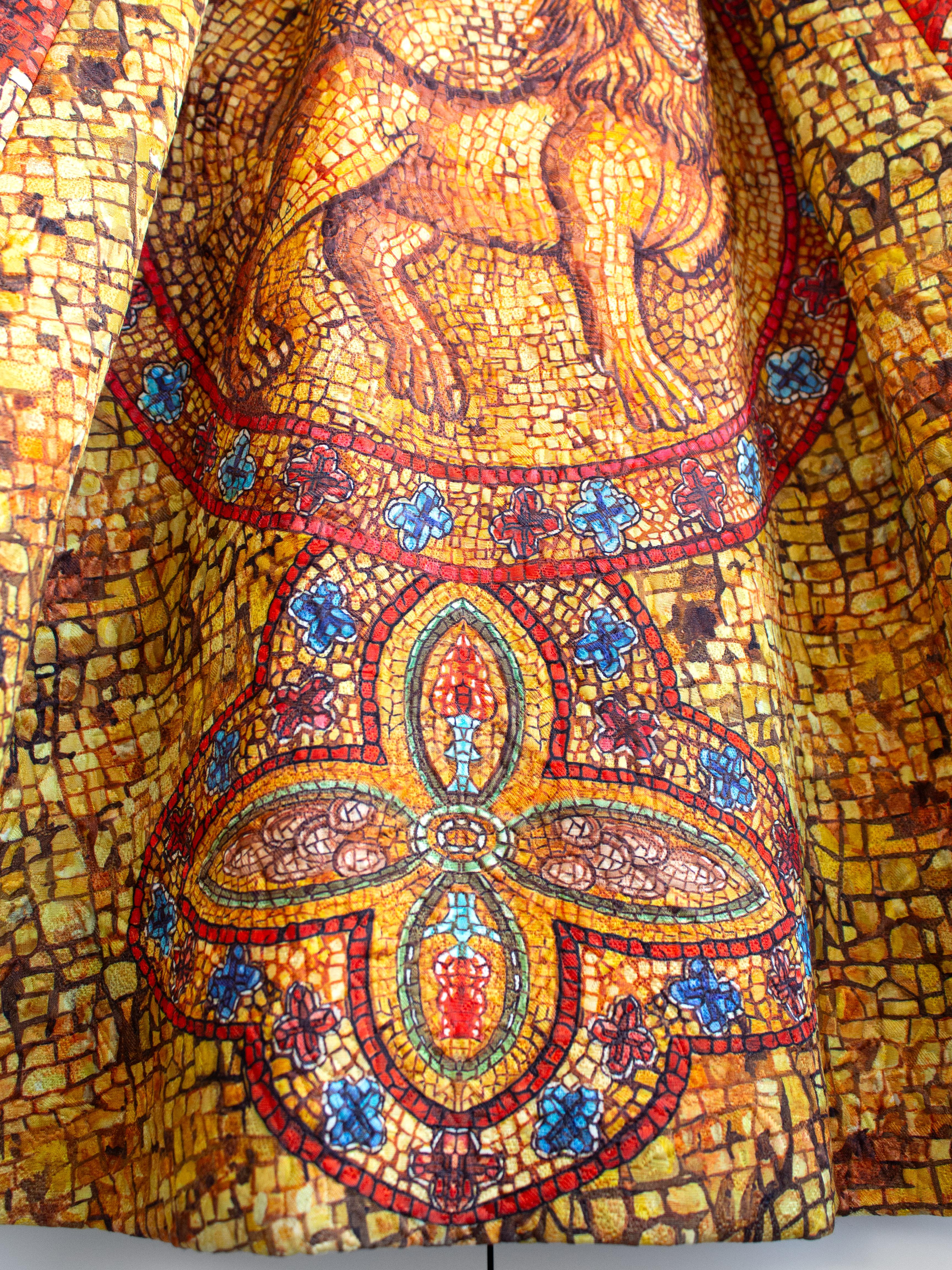 Dolce&Gabbana Fall/Winter 2013 Byzantine Mosaic Gold Red Cross Lion Dress 8