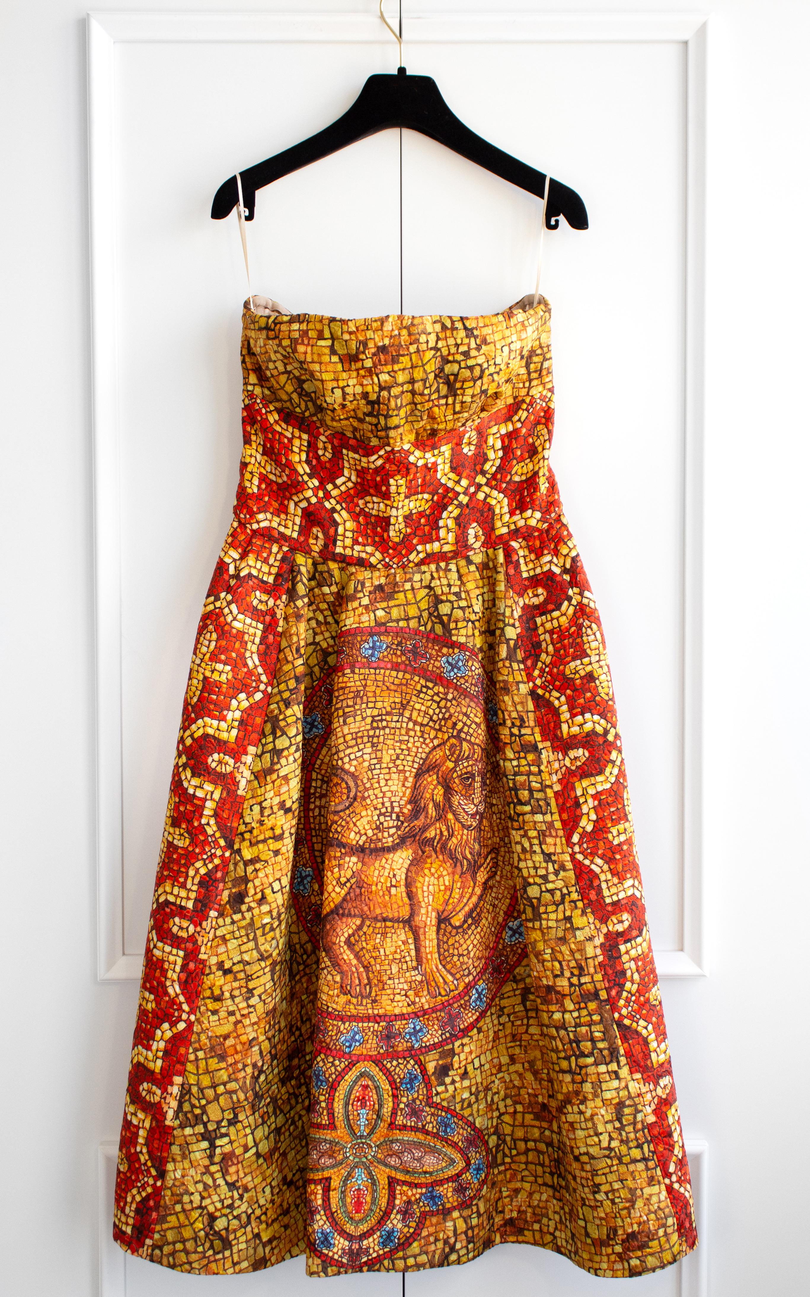 Women's Dolce&Gabbana Fall/Winter 2013 Byzantine Mosaic Gold Red Cross Lion Dress