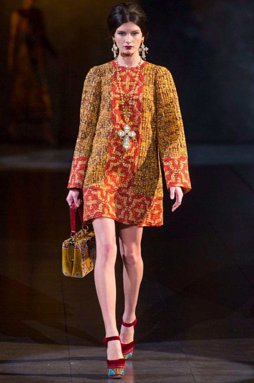 Women's Dolce&Gabbana Fall/Winter 2013 Byzantine Runway Mosaic Gold Red Cross Dress For Sale