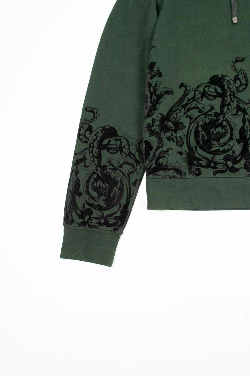 Dolce&Gabbana Hoodie Jumper Velvet Details Men Top Sweater Size 48IT(M/L) S224 In Excellent Condition For Sale In Kaunas, LT