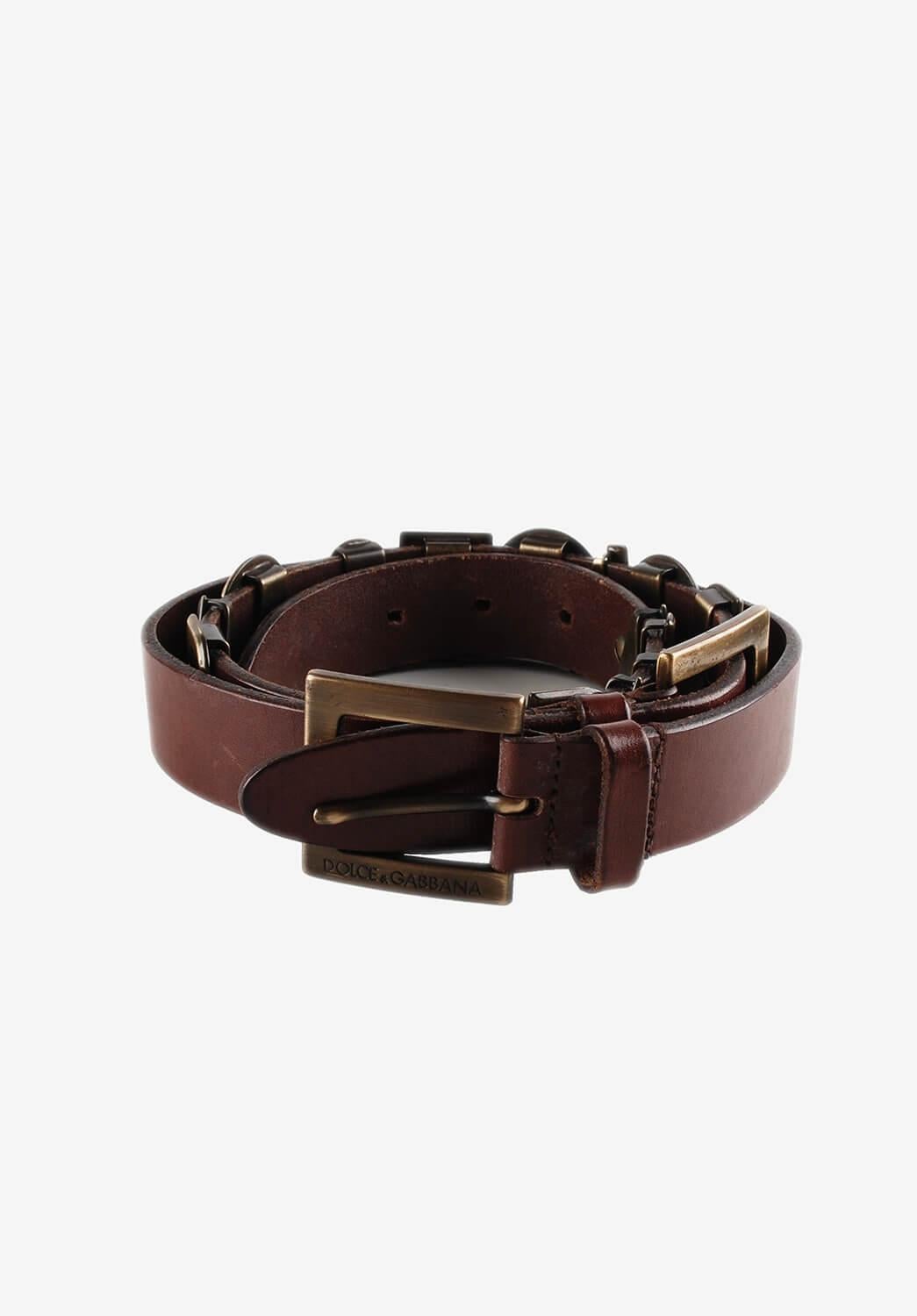 Item for sale is 100% genuine Dolce&Gabbana Leather Men Belt 
Color: Brown
(An actual color may a bit vary due to individual computer screen interpretation)
Material: Leather
Tag size: 100 (Large)
This belt is great quality item. Rate 8.5 of 10,