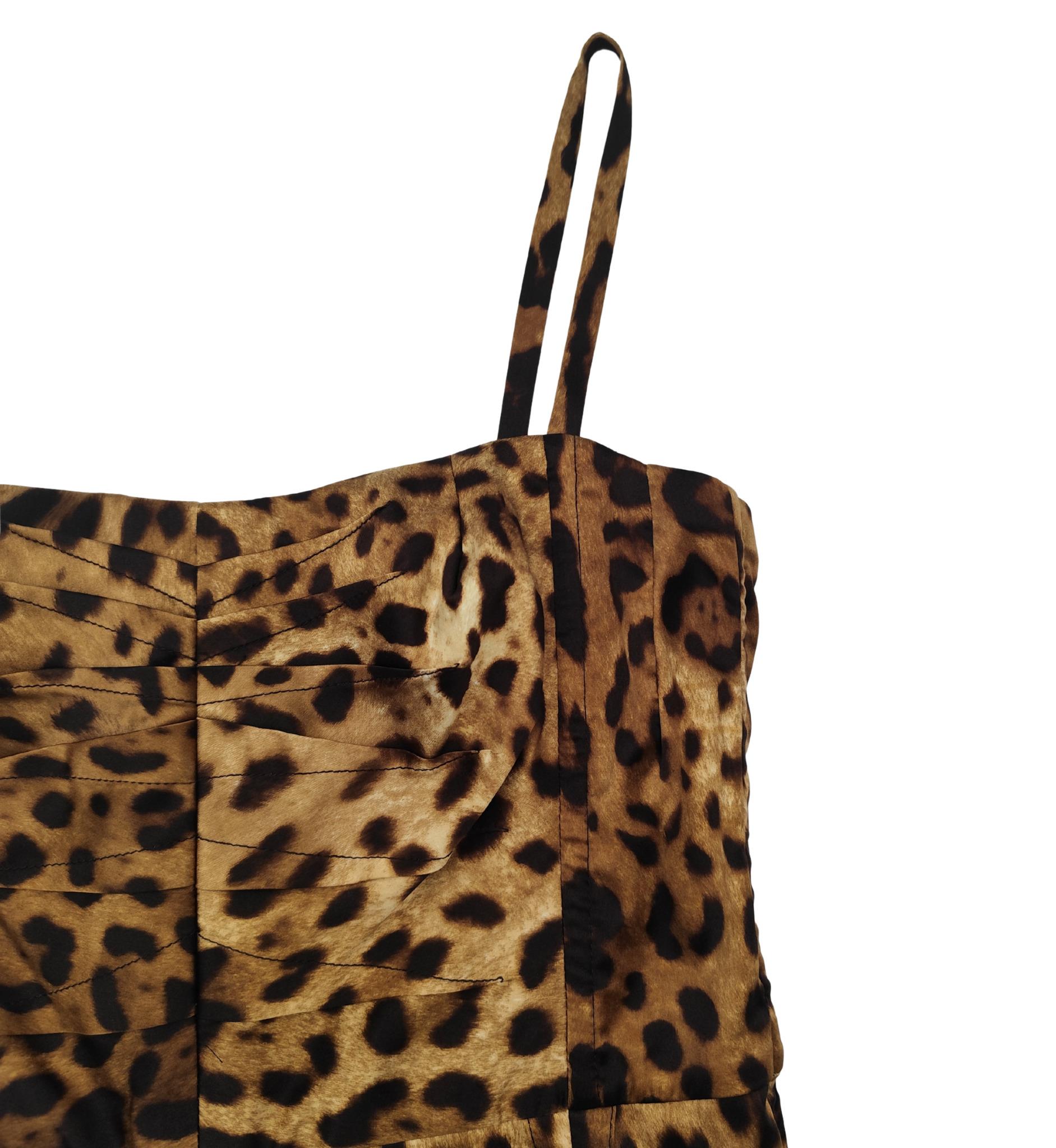 Dolce&Gabbana leopard print silk corset top For Sale 2