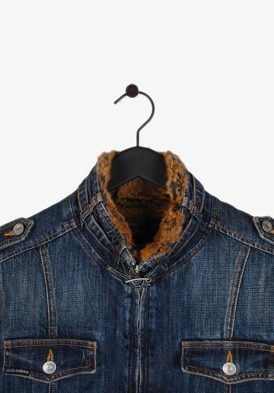 Item for sale is 100% genuine Dolce&Gabbana Mainline Denim Fur Men Jacket 
Color: Blue
(An actual color may a bit vary due to individual computer screen interpretation)
Material: 100% cotton, body lining -  hamster fur, sleeve lining –